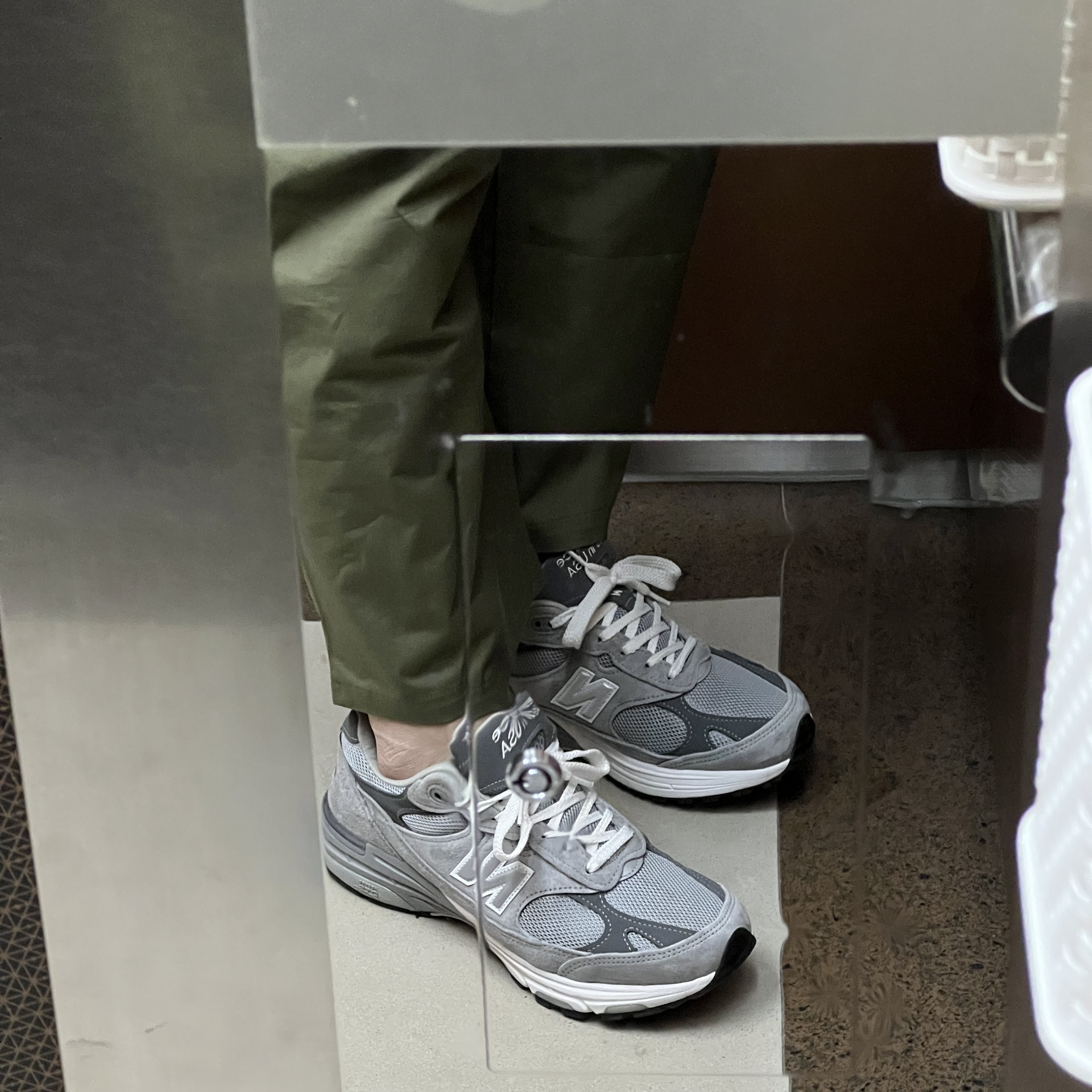 New Balance 993 Made in USA Grey - D Standard 착용 스타일 - 3