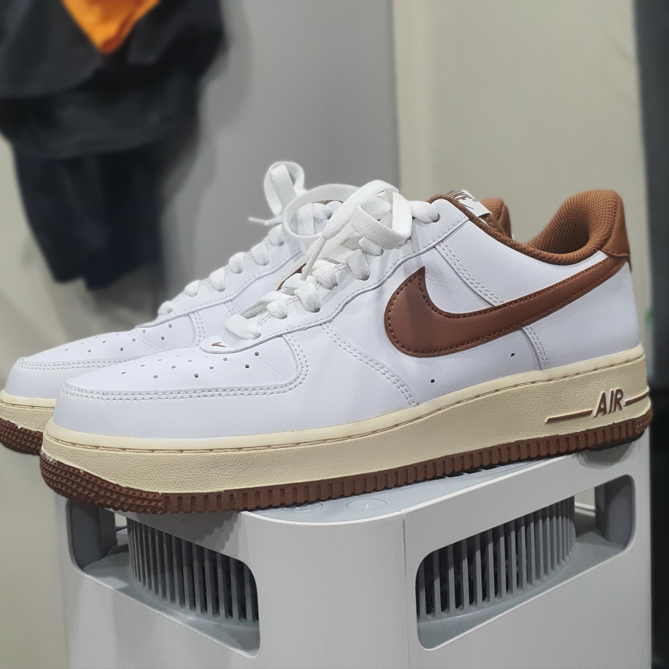 Nike Air Force 1 '07 Pecan 착용 스타일