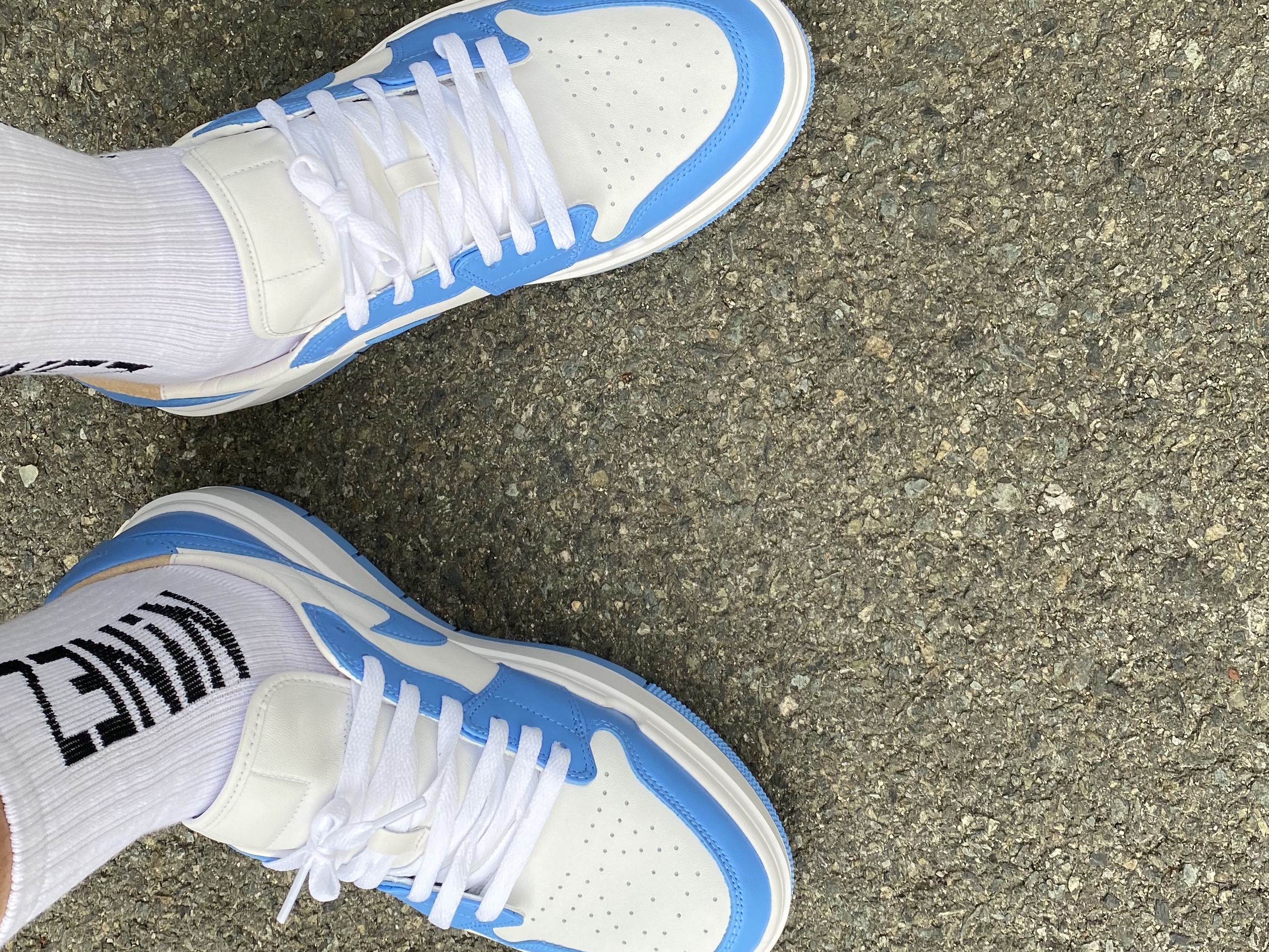 (W) Jordan 1 Elevate Low SE University Blue 착용 스타일 - 3