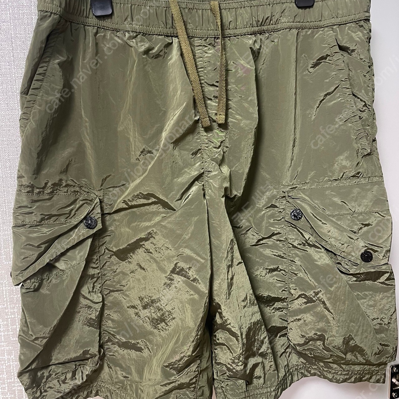 Stone Island B0443 Nylon Metal Swimming Trunk Dark Green - 21SS 착용 스타일 - 1