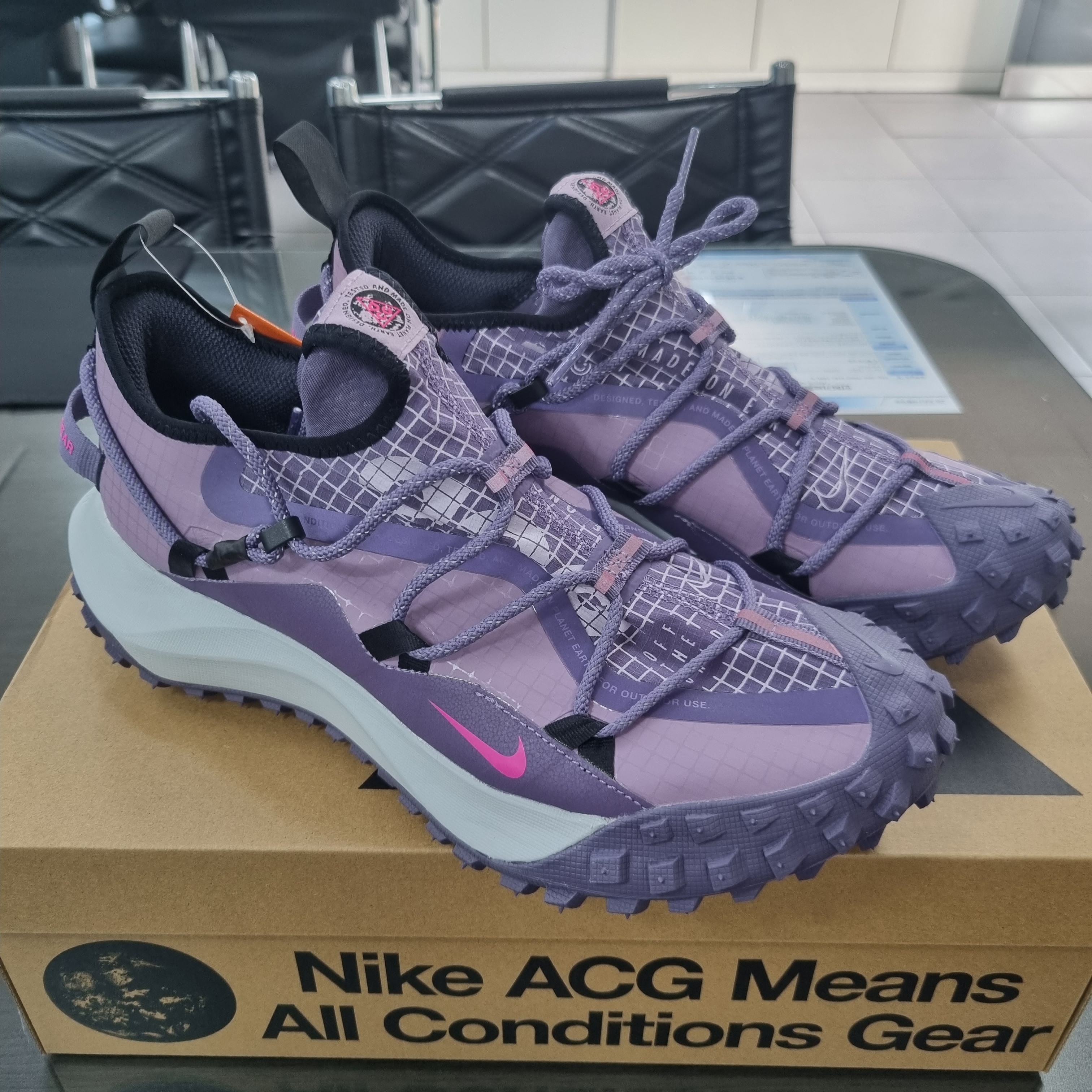 Nike ACG Mountain Fly Low Canyon Purple 착용 스타일 - 2