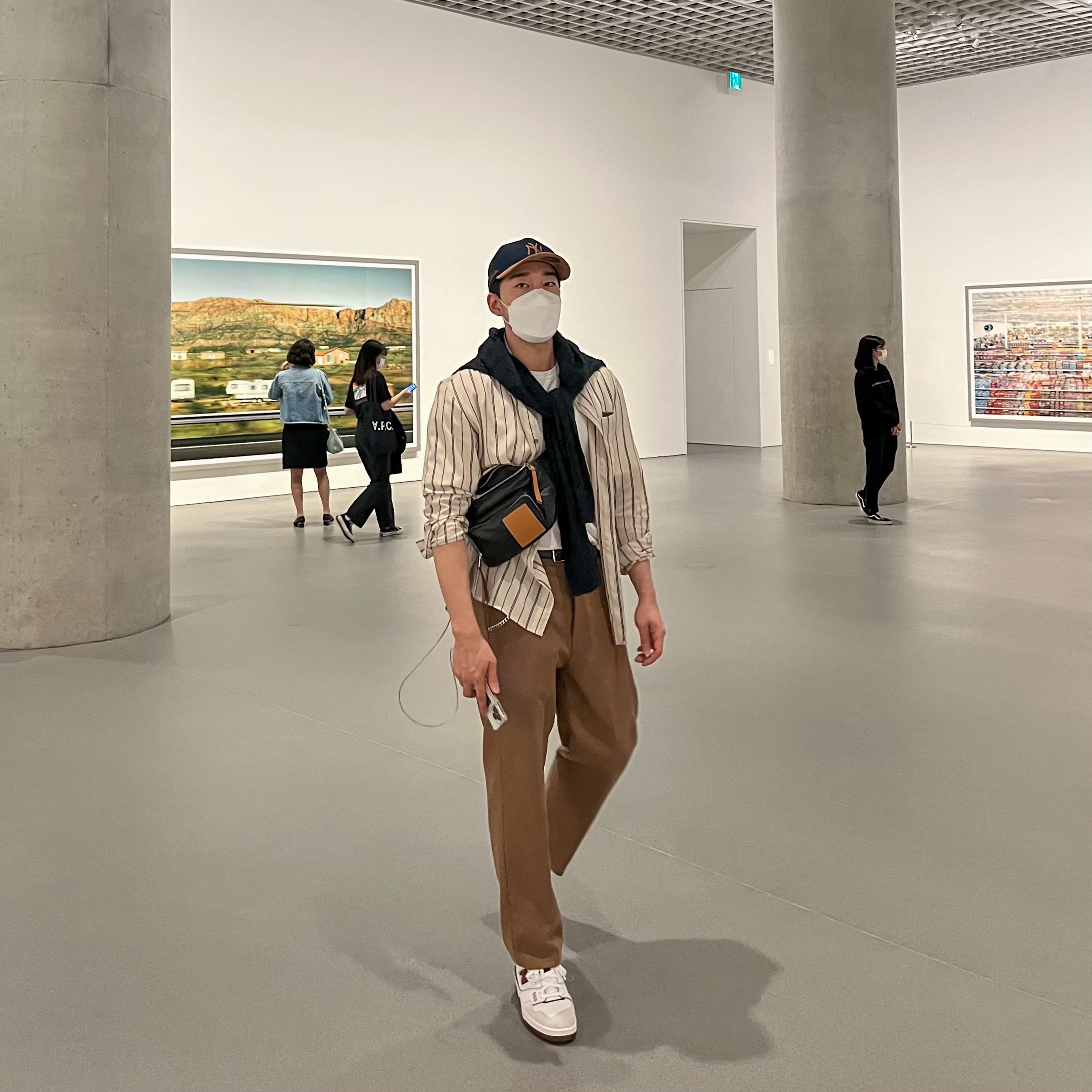 New Balance 550 Burgundy 착용 스타일 - 1