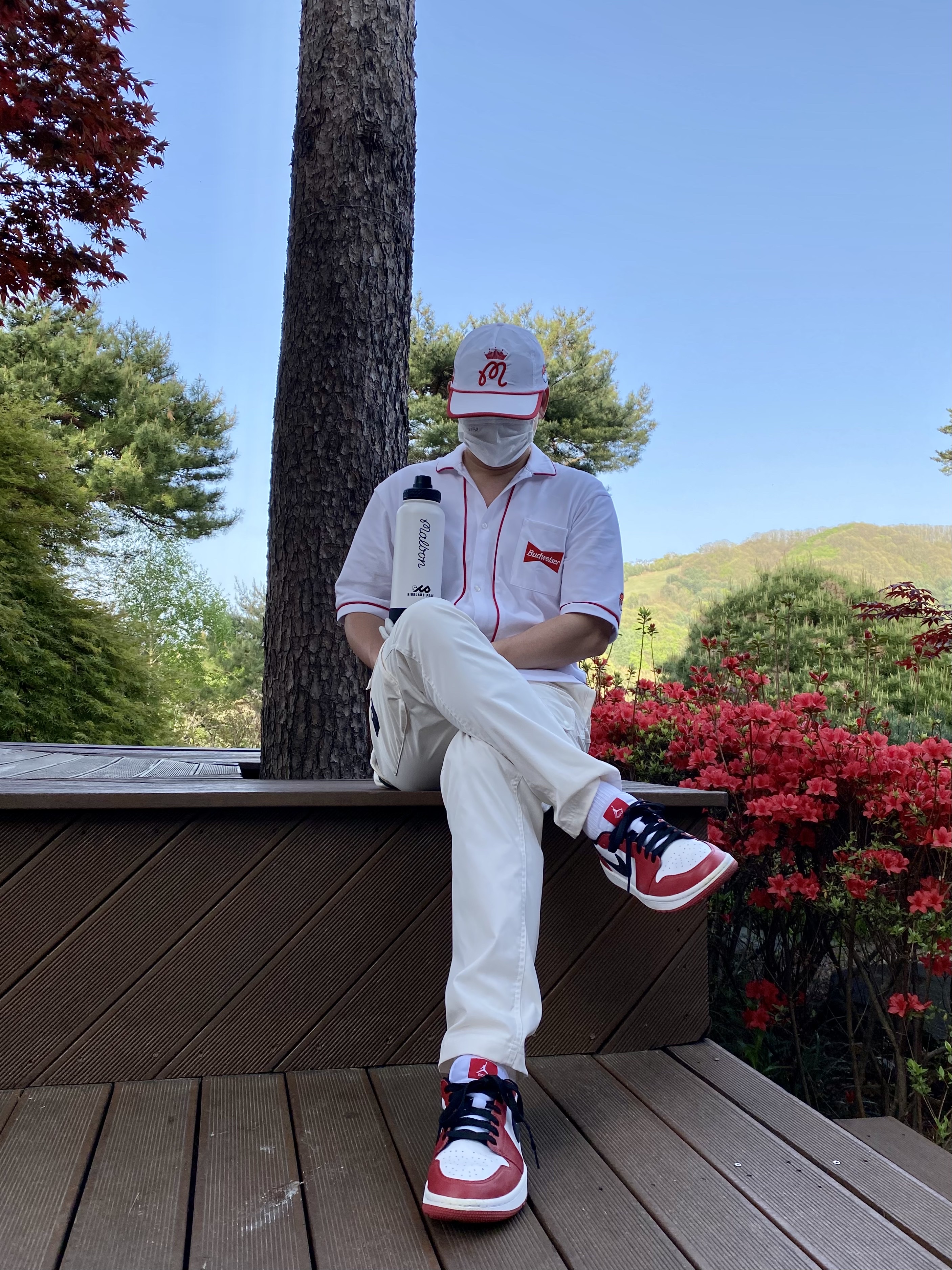 Jordan 1 Low Golf Chicago, Malbon Golf Buckets Ball Case Ivory 착용 스타일 - 2