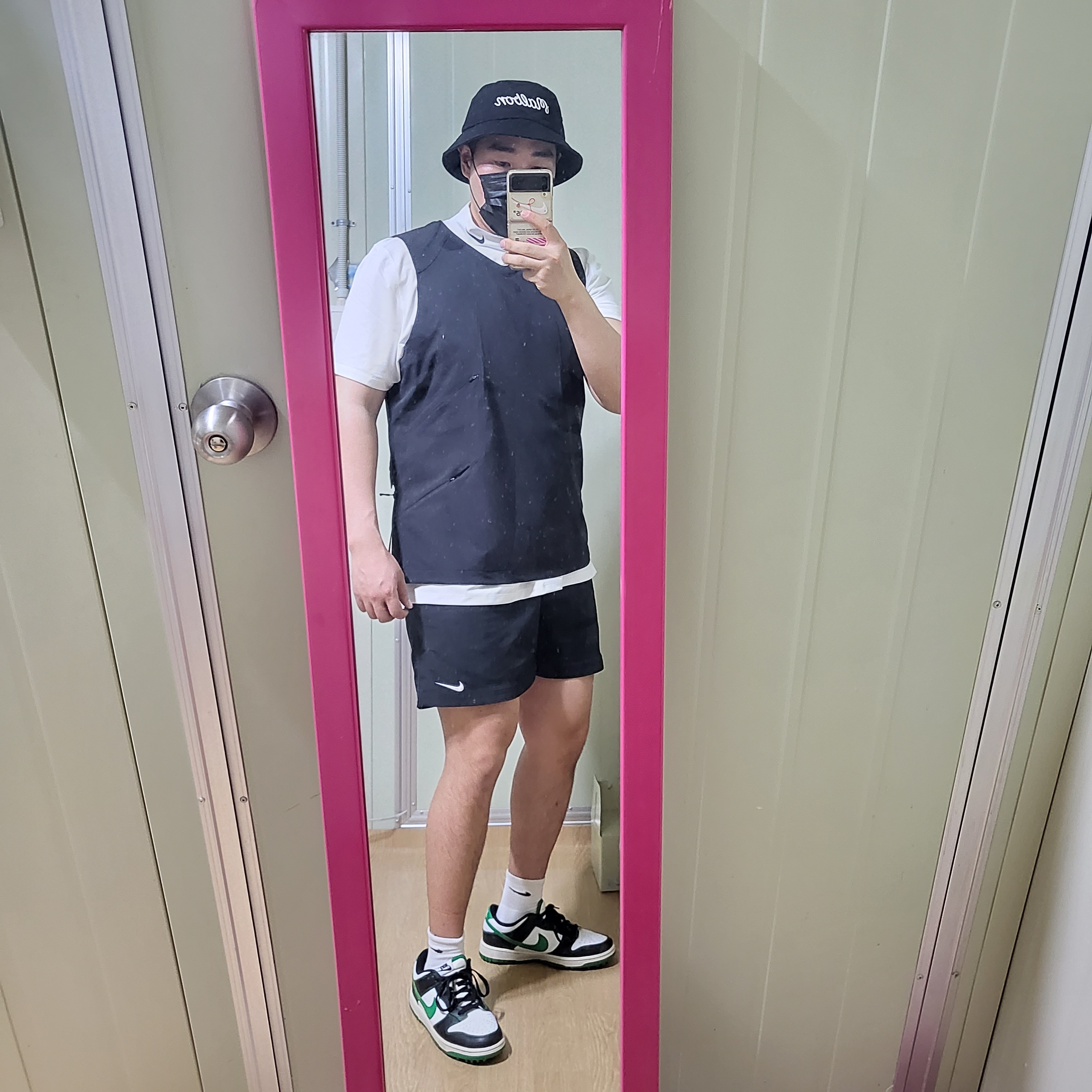 Nike x Drake Nocta Golf Mock Neck Top White - US/EU, Nike x Drake Nocta Golf Mock Neck Top White - Asia 착용 스타일
