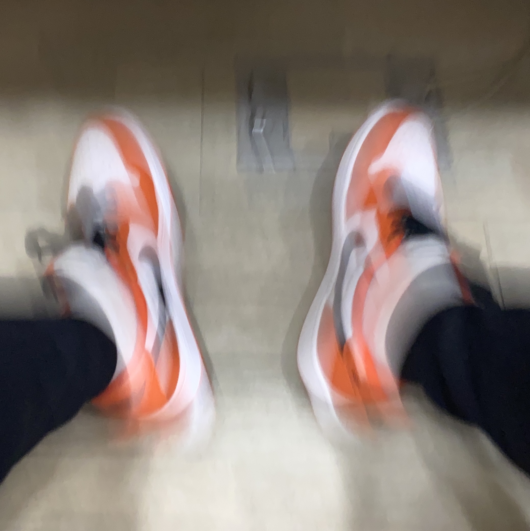 Jordan 1 Low OG Starfish 착용 스타일 - 3