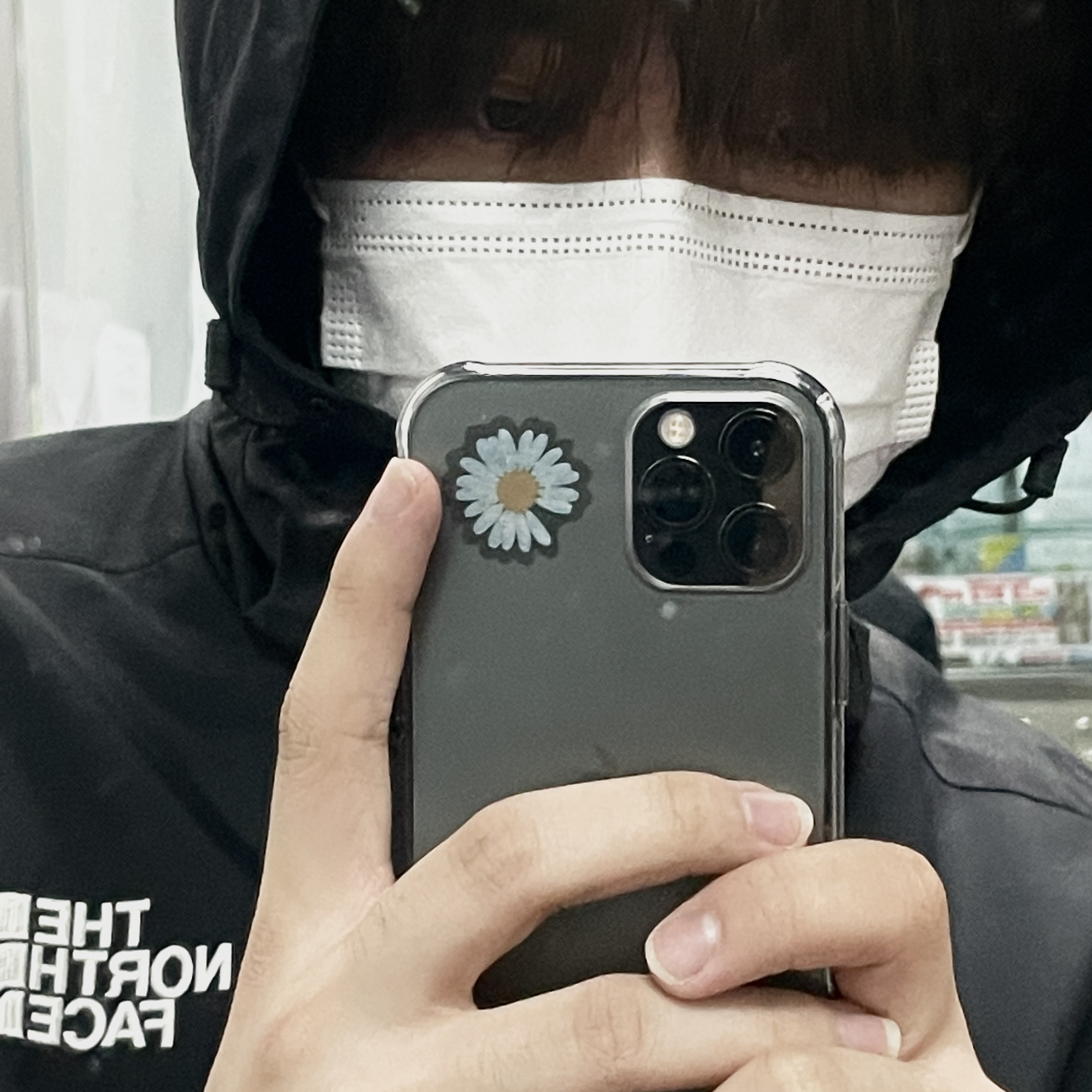 Peaceminusone Daisy Sticker Tape #1 (Set of 3), Peaceminusone Phone Pop Up Grip #1 Black 착용 스타일 - 4