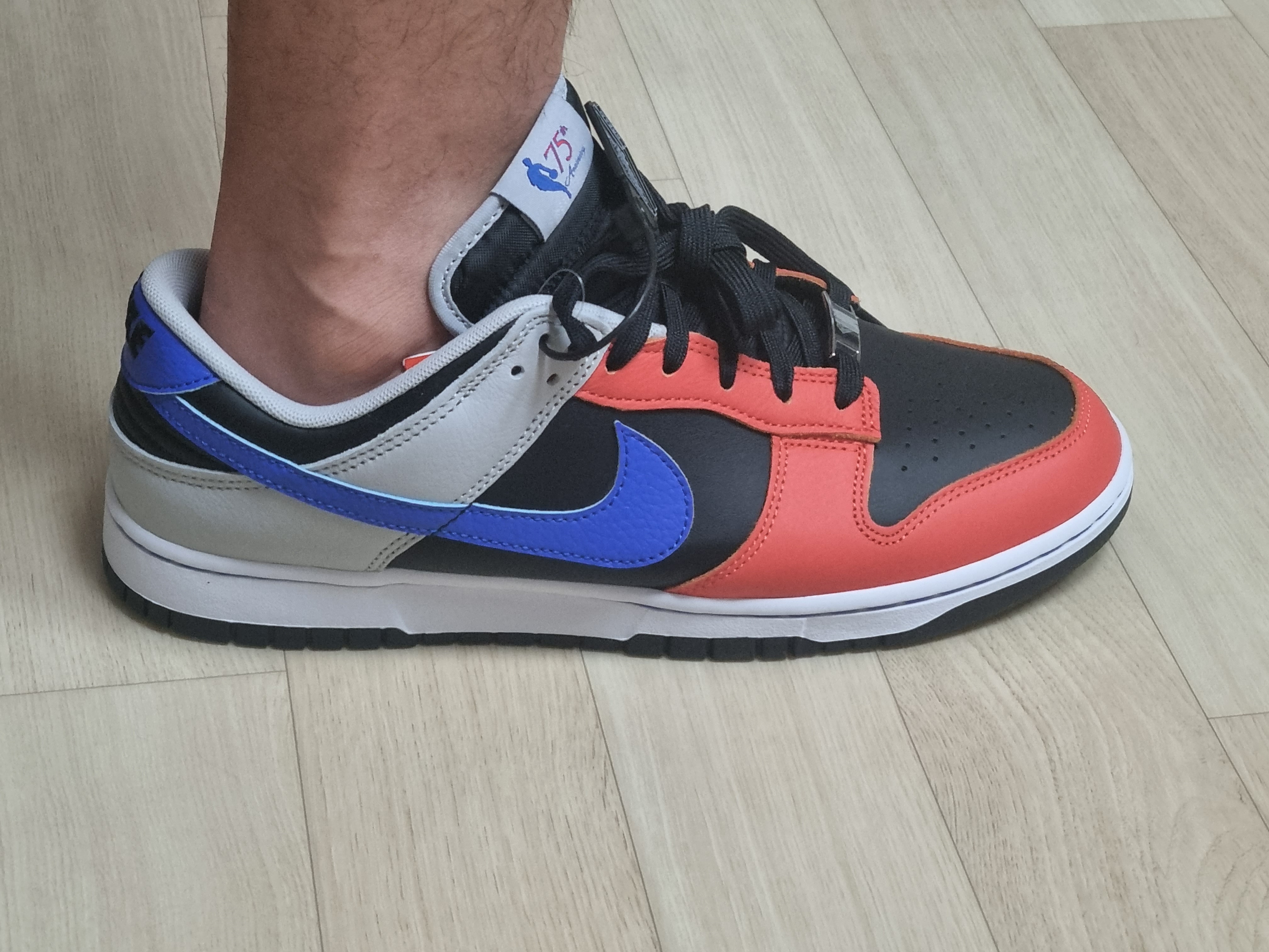 Nike x NBA Dunk Low Retro EMB Racer Blue and Orange 착용 스타일