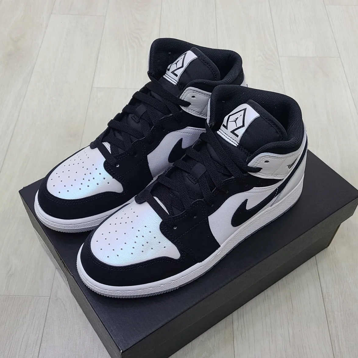 (GS) Jordan 1 Mid SE Diamond 착용 스타일 - 2