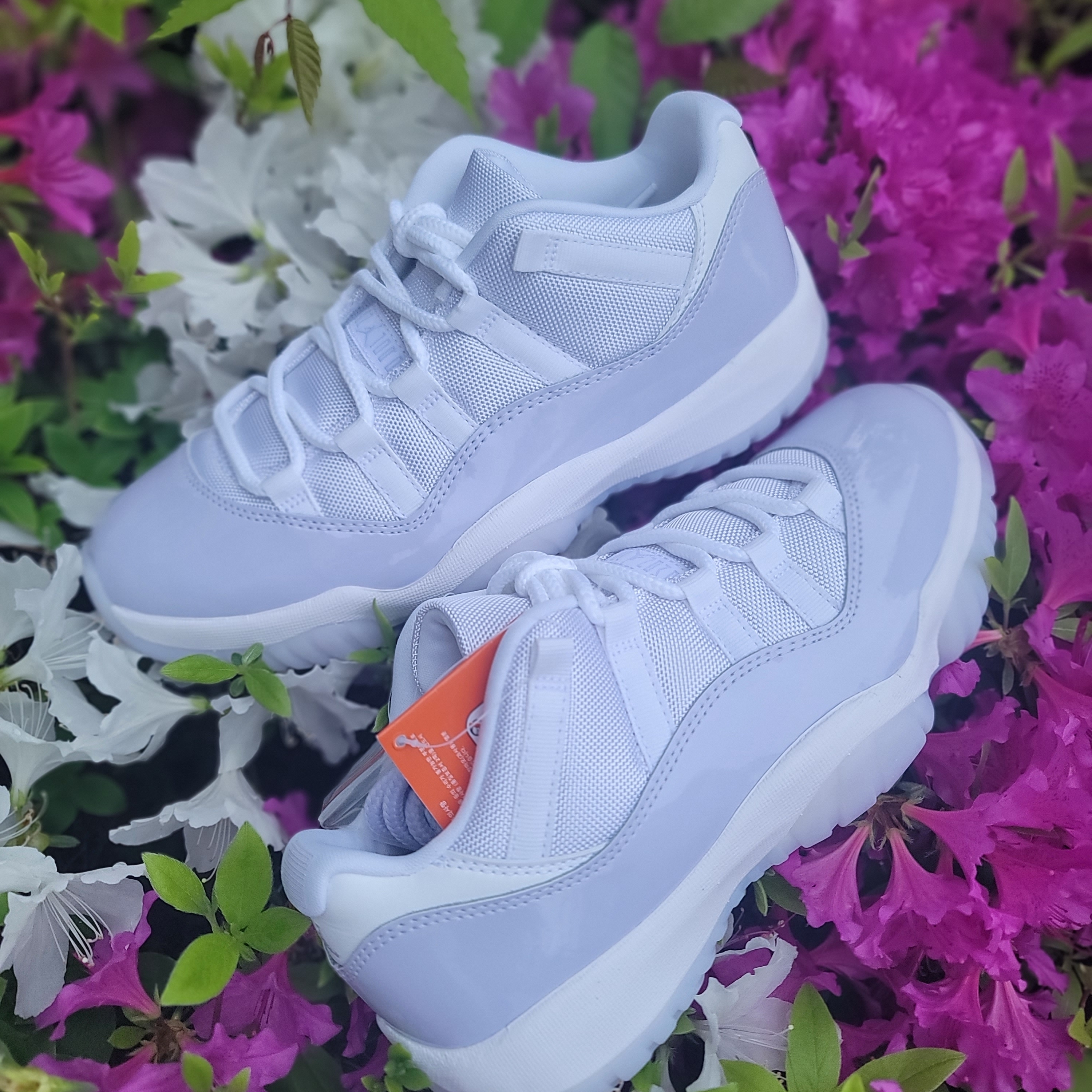 (W) Jordan 11 Retro Low Pure Violet 착용 스타일 - 2