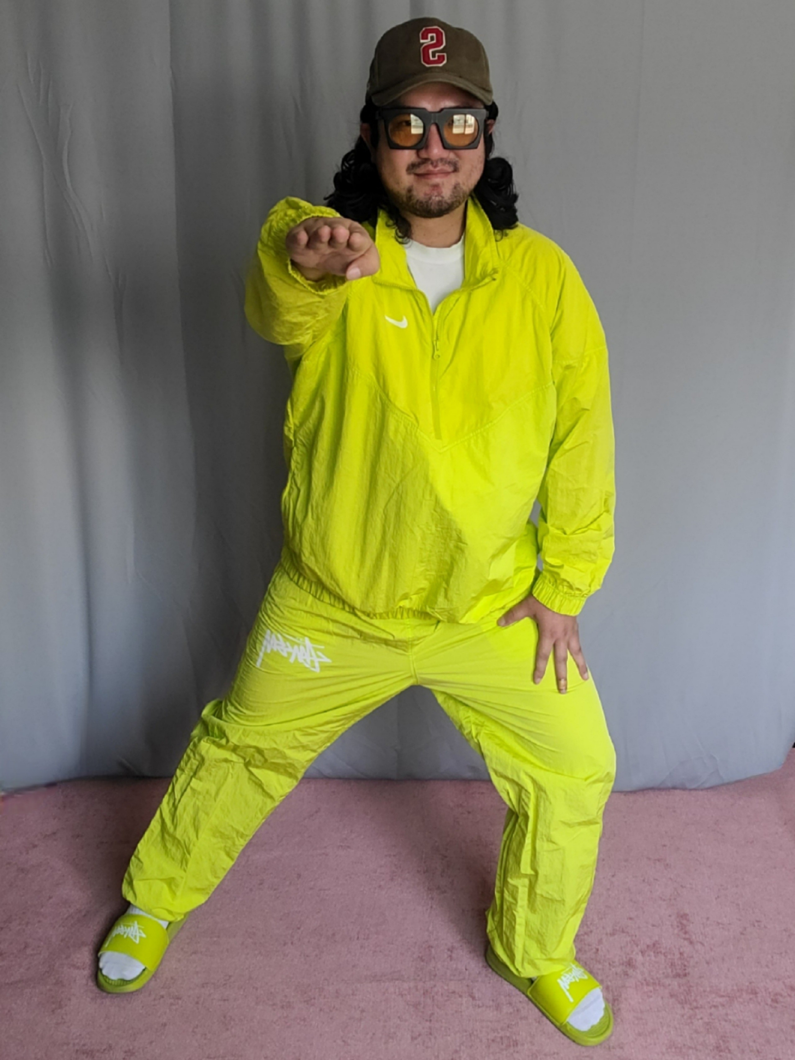 Nike x Stussy Windrunner Jacket Bright Cactus, Nike x Stussy Beach Pants Bright Cactus 착용 스타일
