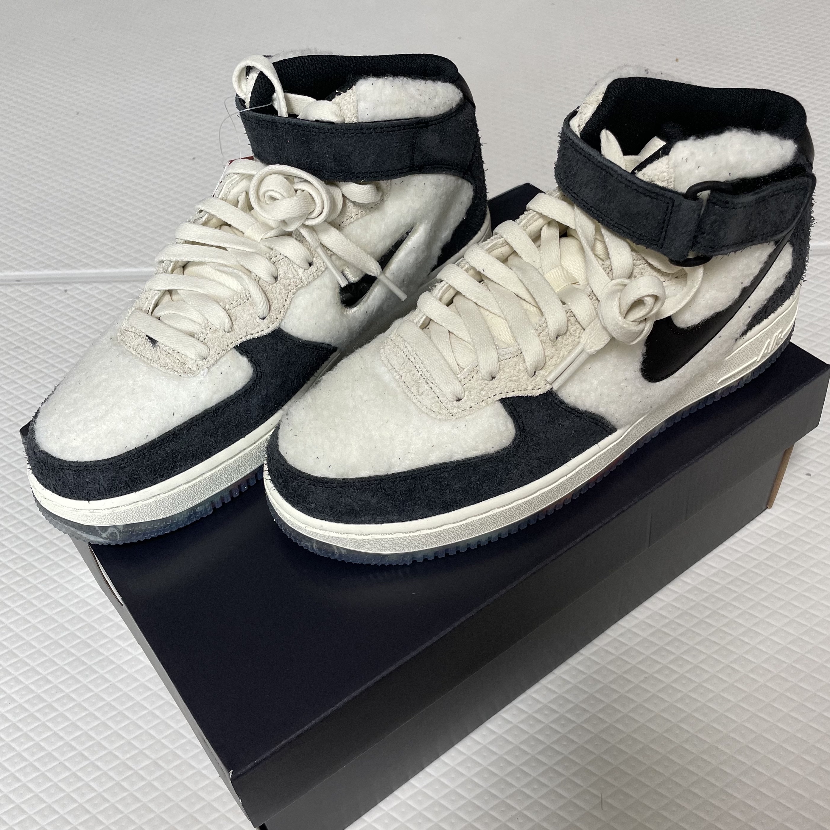 Nike Air Force 1 Mid '07 Premium Culture Day 착용 스타일 - 3