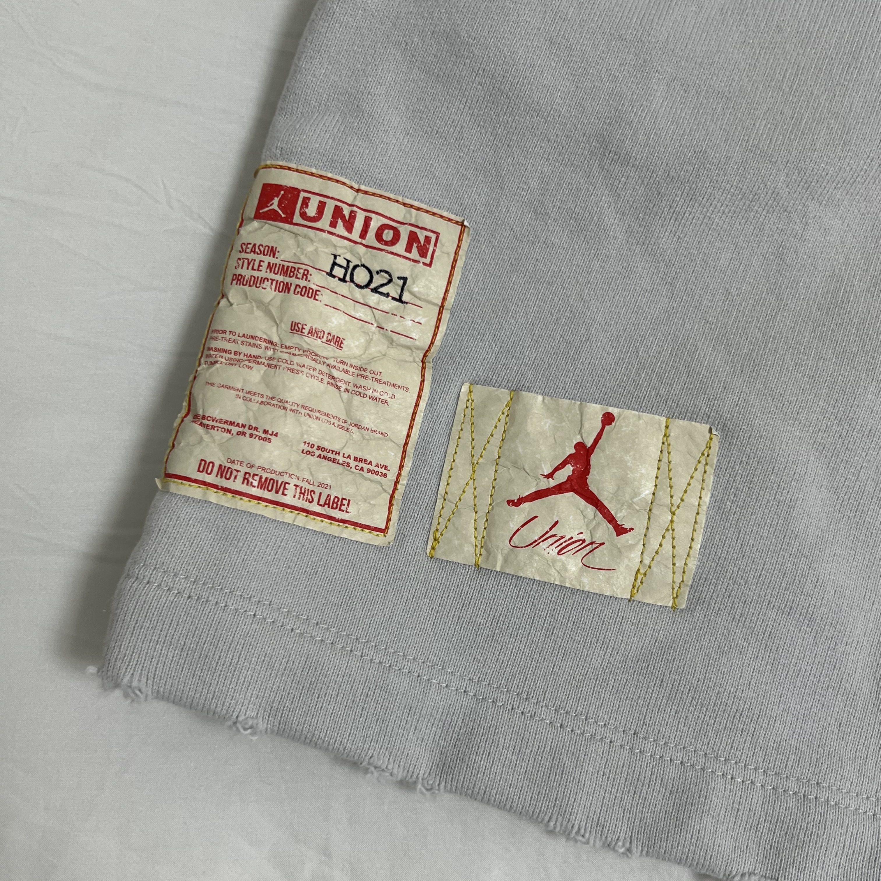 Jordan x Union Fleece Shorts Photon Dust - Asia 착용 스타일 - 3