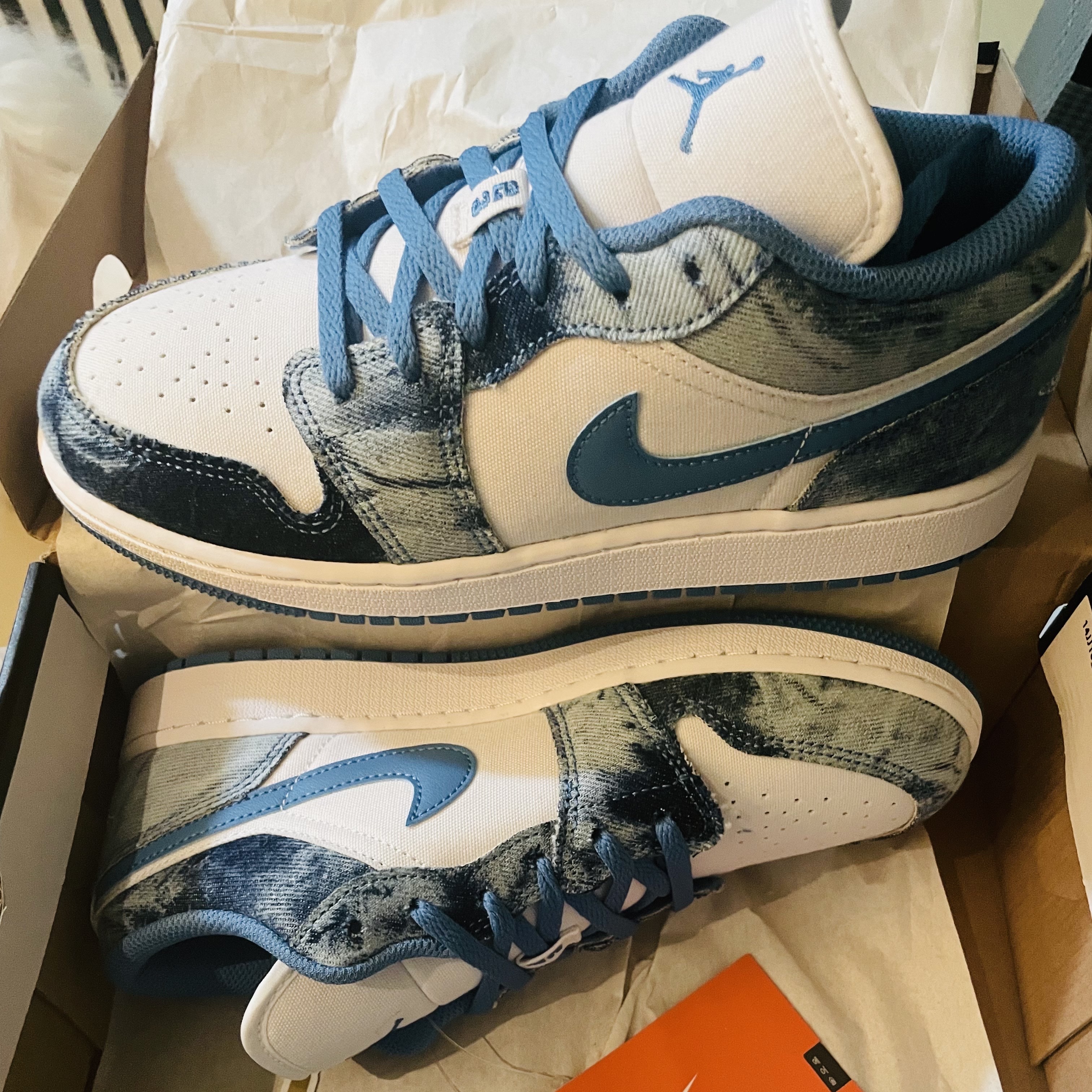 (GS) Jordan 1 Low Washed Denim 착용 스타일