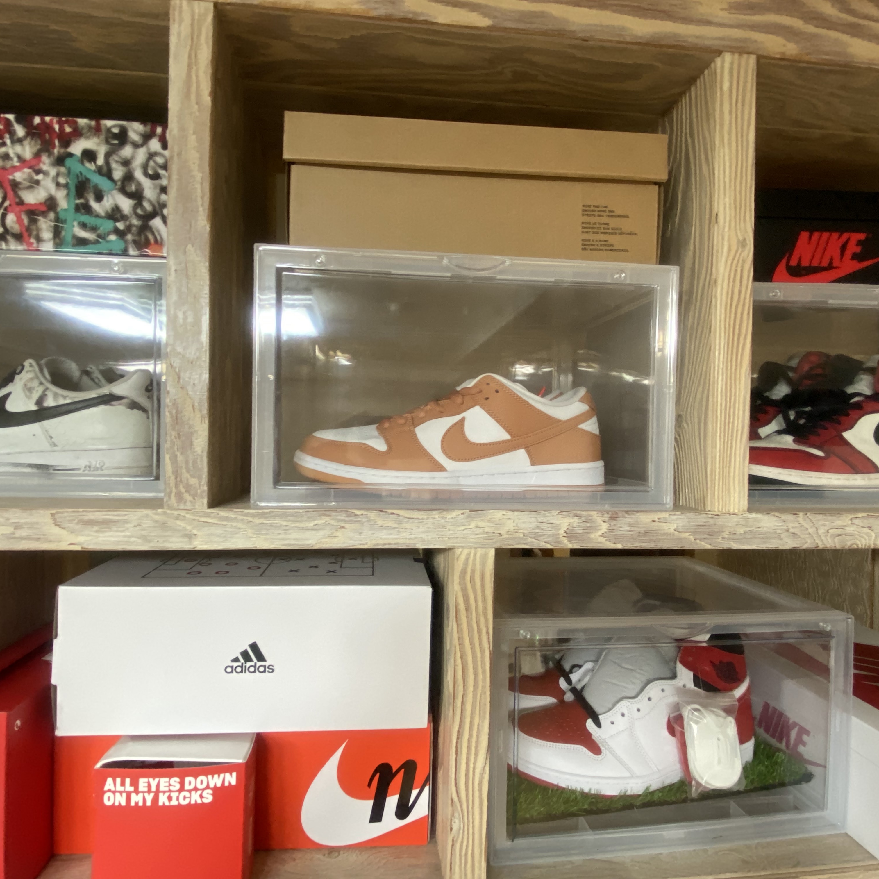 Jordan 1 Retro High OG Heritage, Nike SB Dunk Low Pro Light Cognac 착용 스타일 - 2