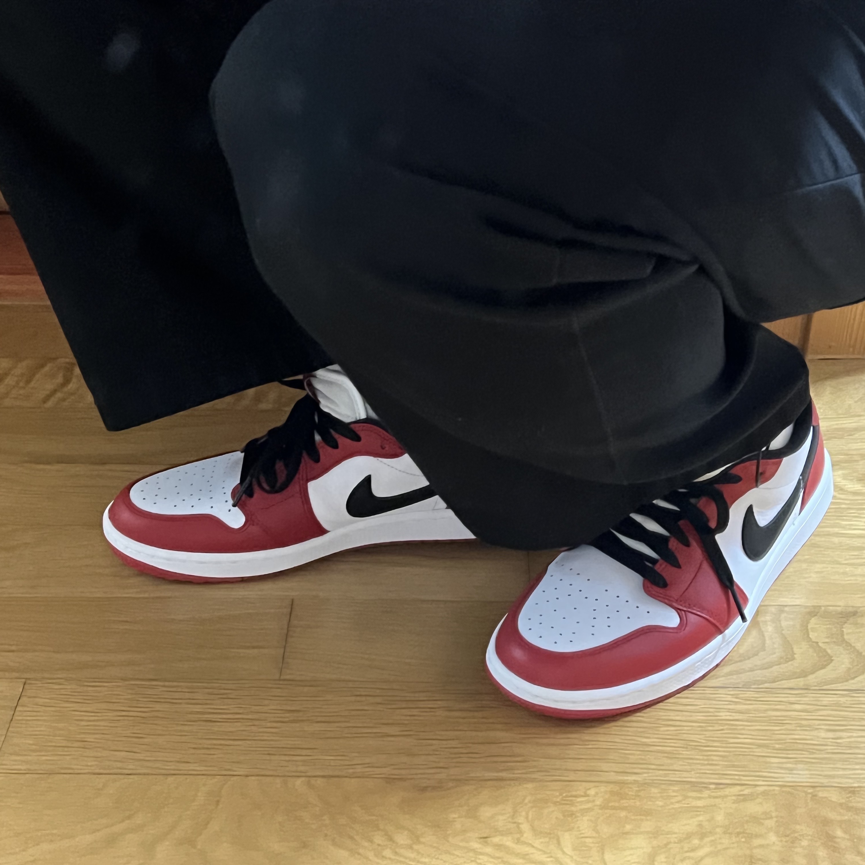 Jordan 1 Low Golf Chicago 착용 스타일 - 2