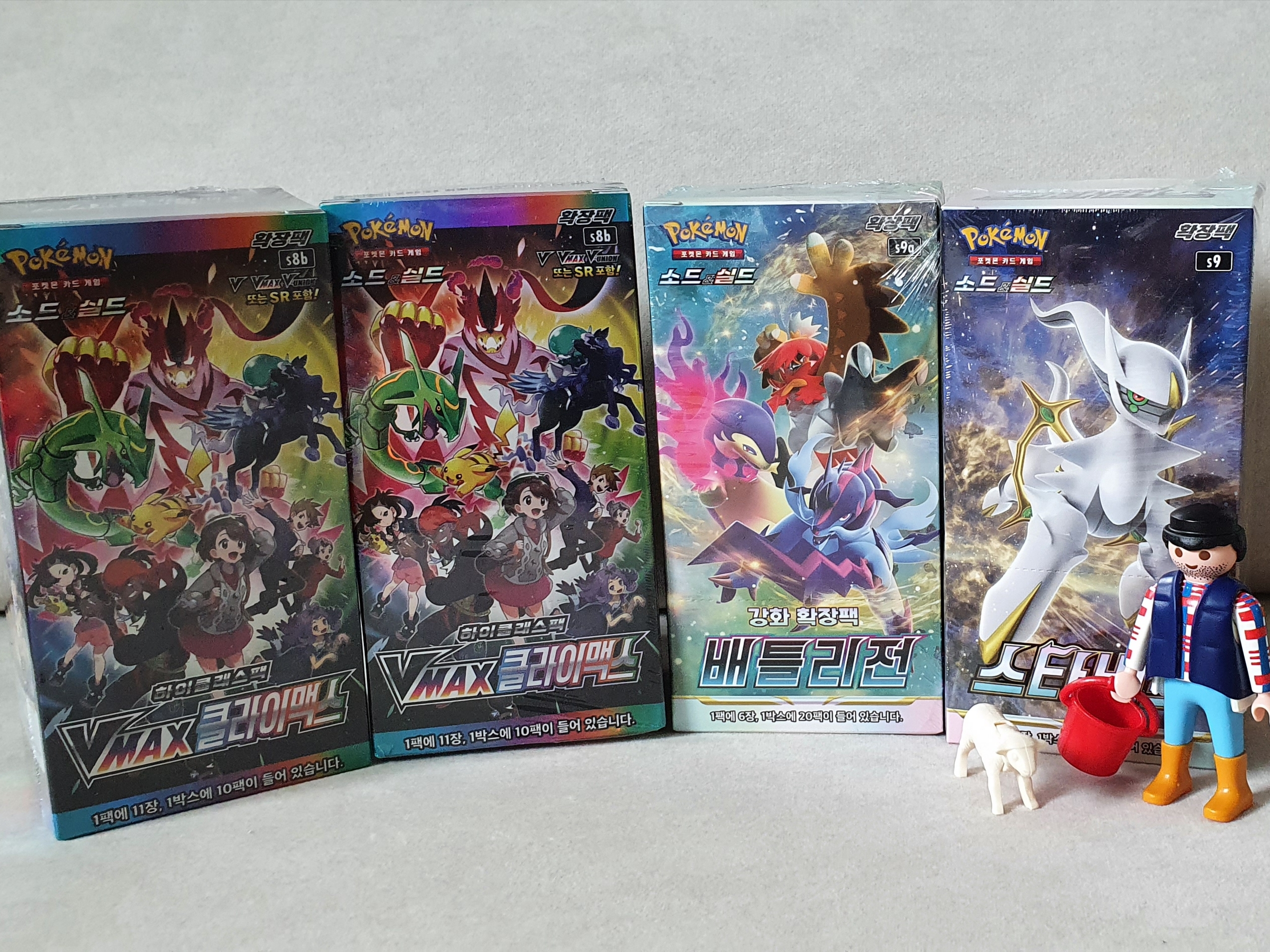Pokemon TCG Sword & Shield High Class Pack Vmax Climax Box (Pack of 10), Pokemon TCG Sword & Shield Enhanced Expansion Pack Battle Legion Box (Pack of 20) 착용 스타일