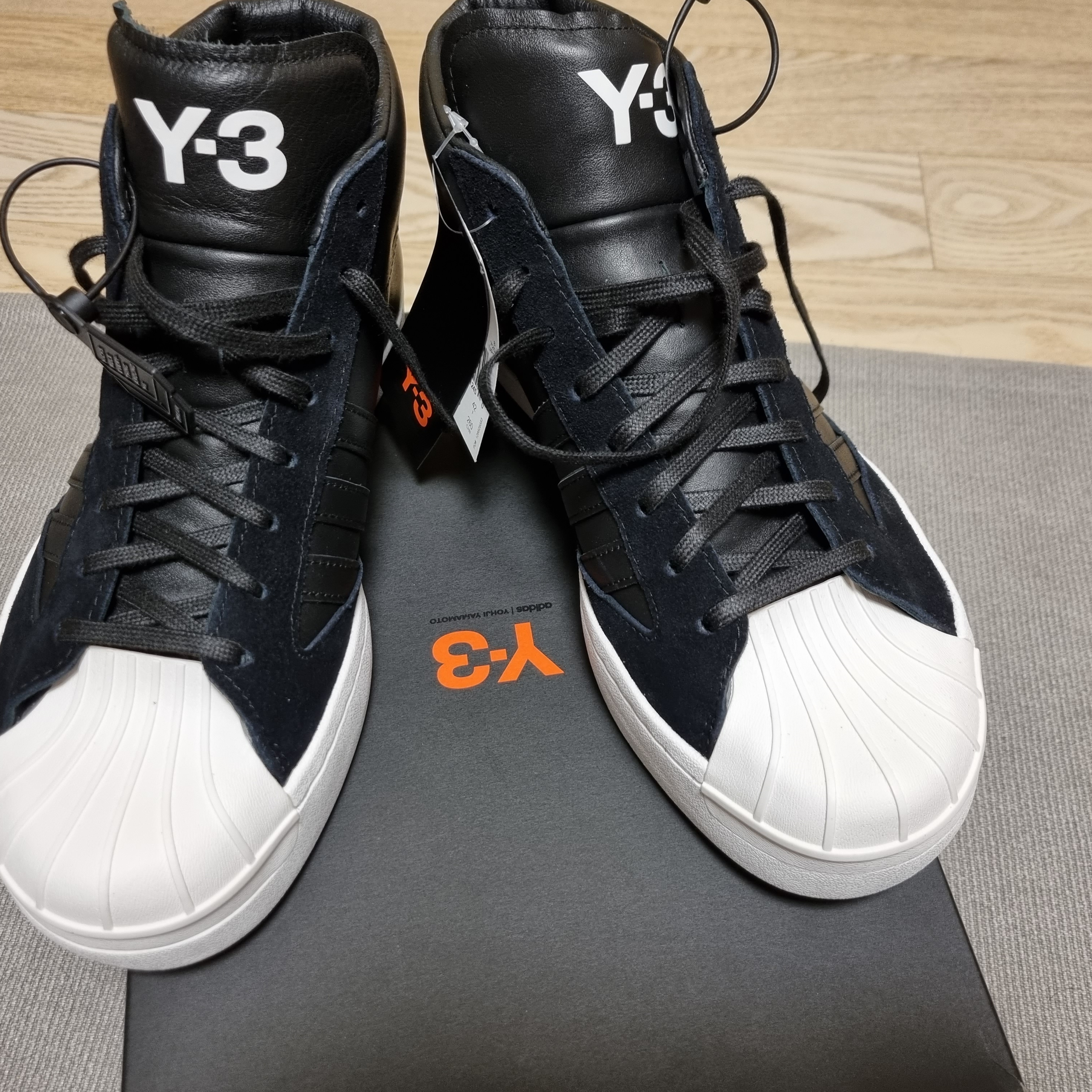 Y-3 Yohji Pro Black 착용 스타일 - 2