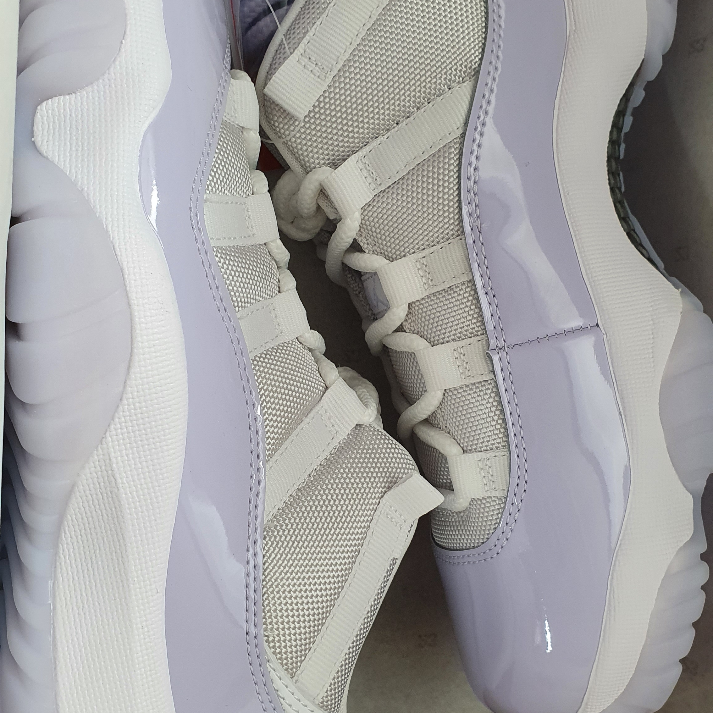 (W) Jordan 11 Retro Low Pure Violet 착용 스타일