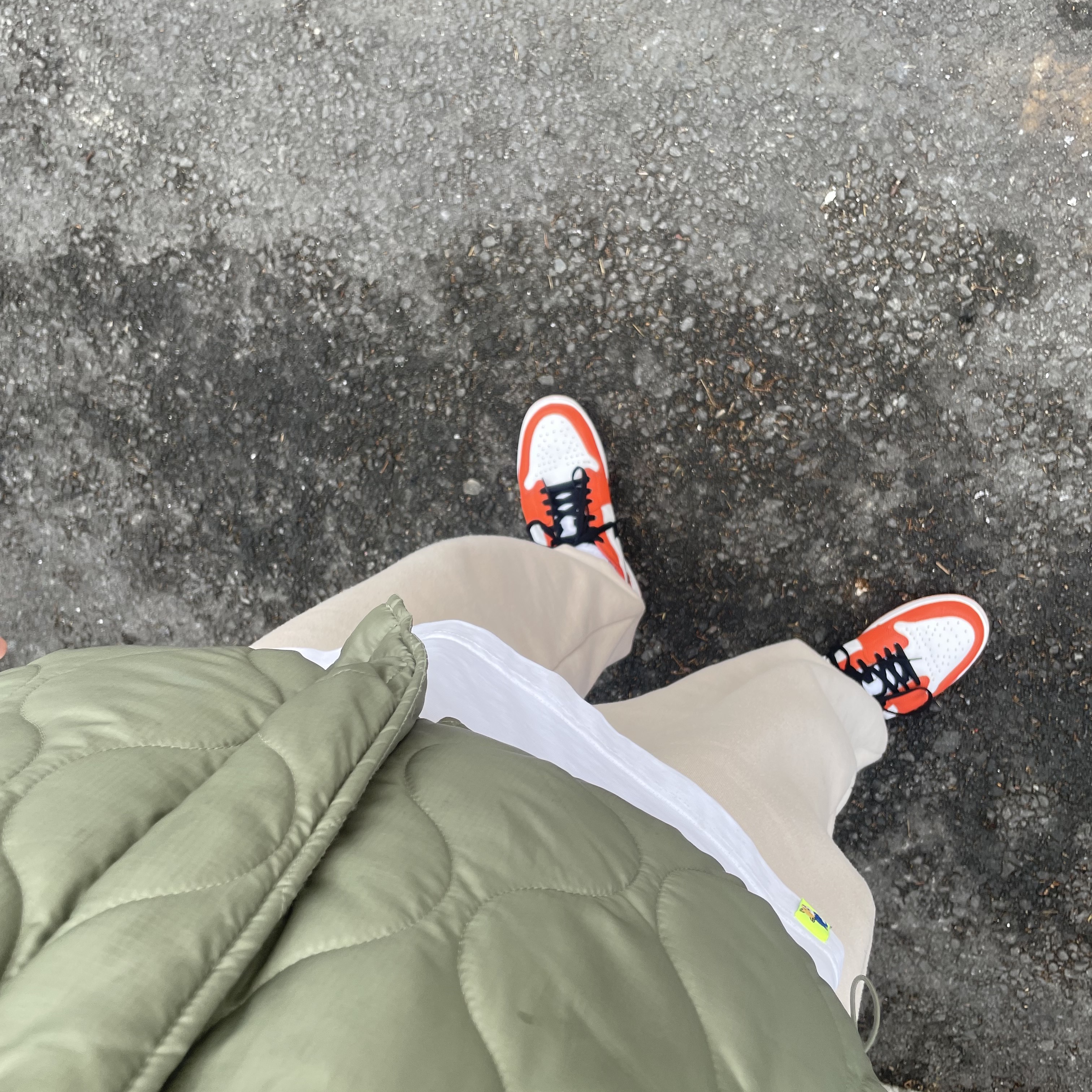 Jordan 1 Low OG Starfish 착용 스타일 - 2
