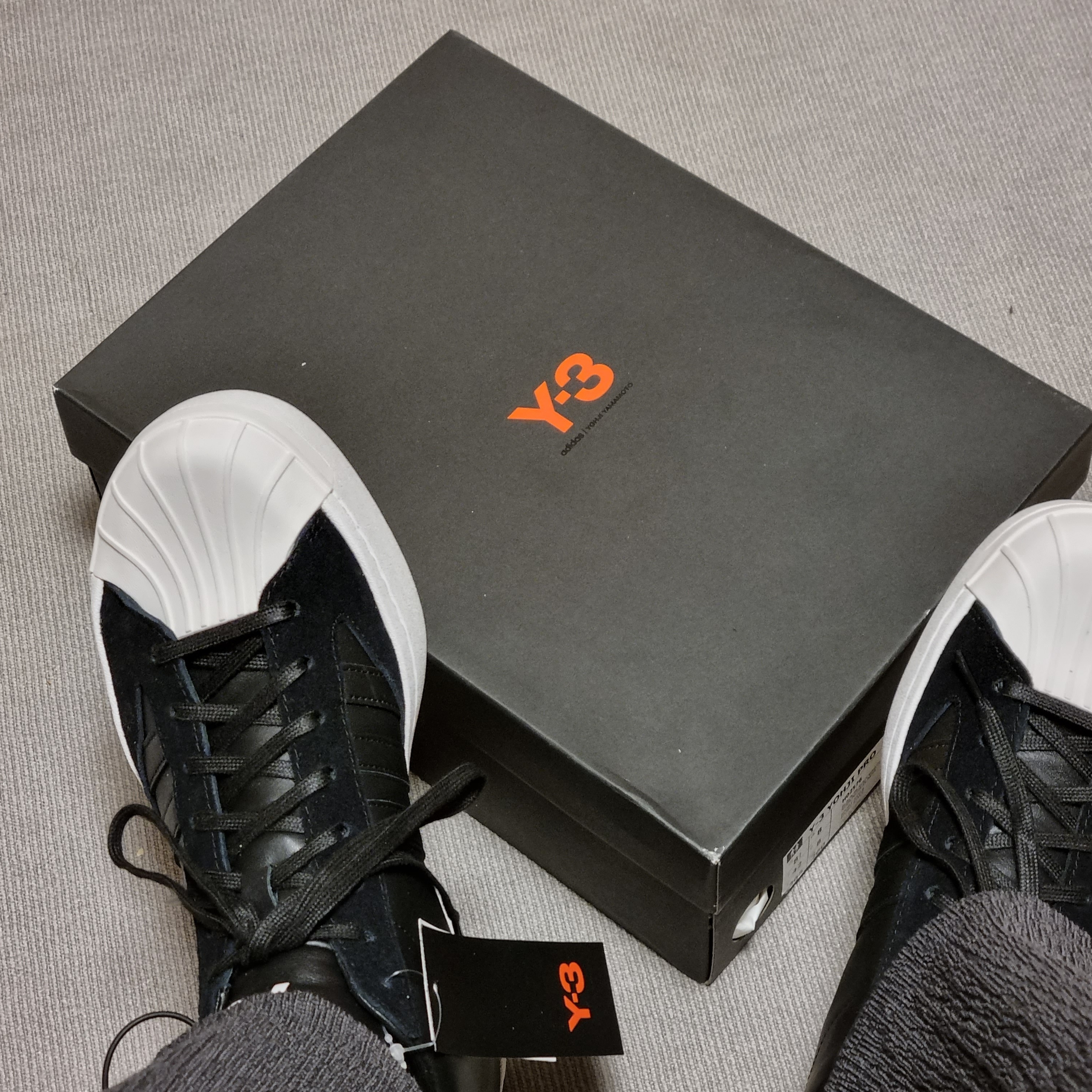 Y-3 Yohji Pro Black 착용 스타일 - 1