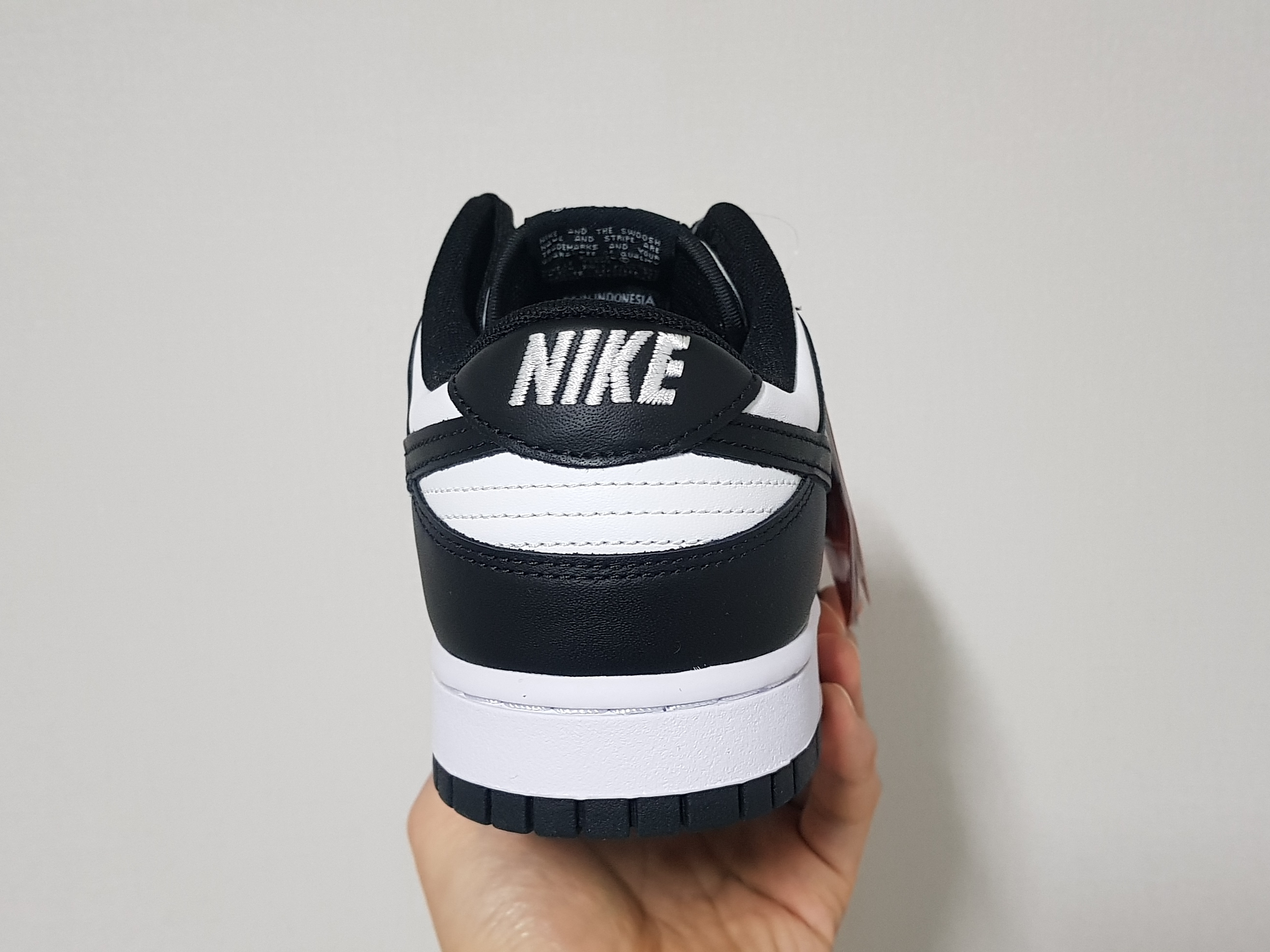 Nike Dunk Low Retro Black 착용 스타일 - 4