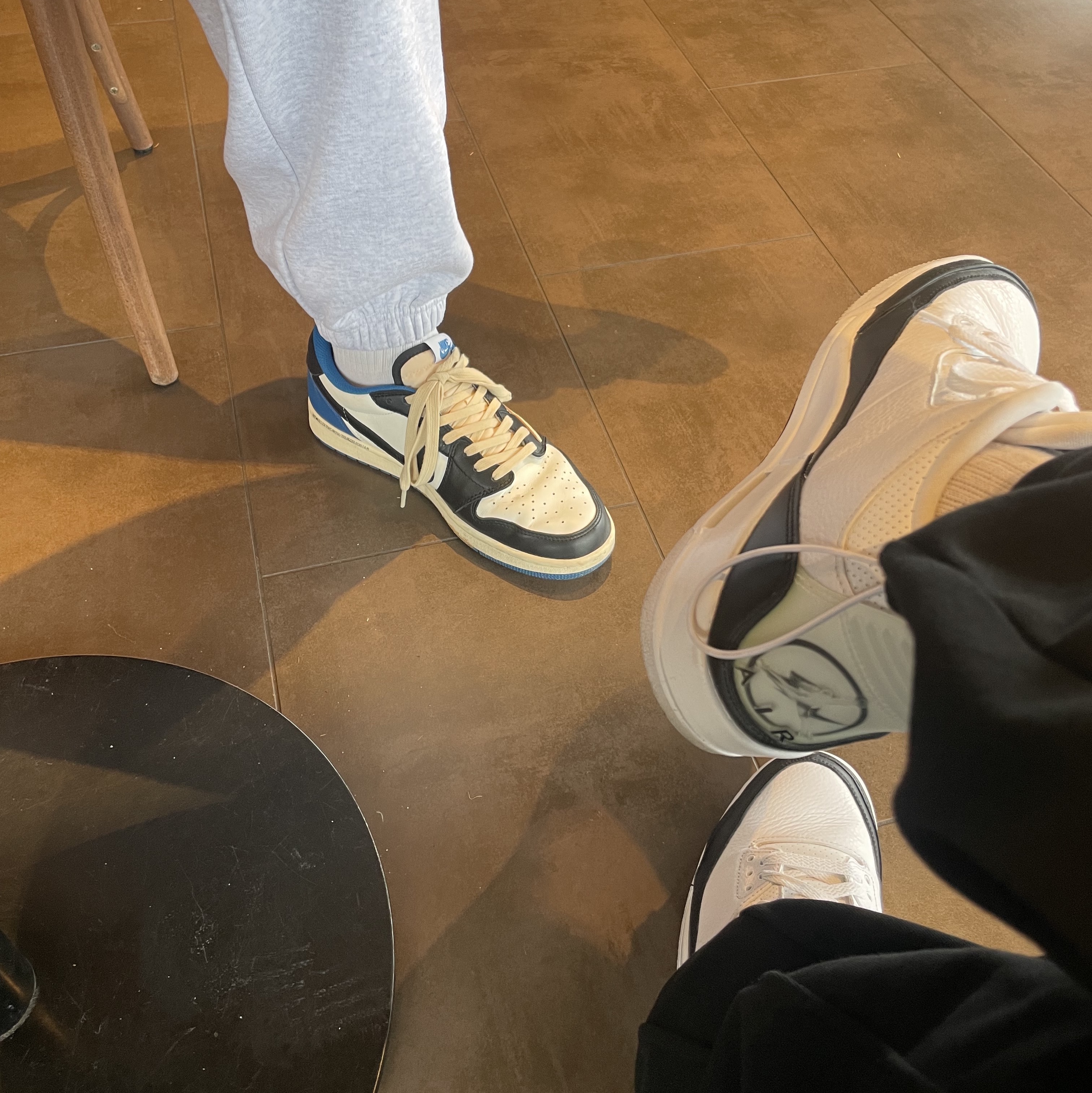 Jordan 3 x Fragment Retro SP White Black 착용 스타일 - 3