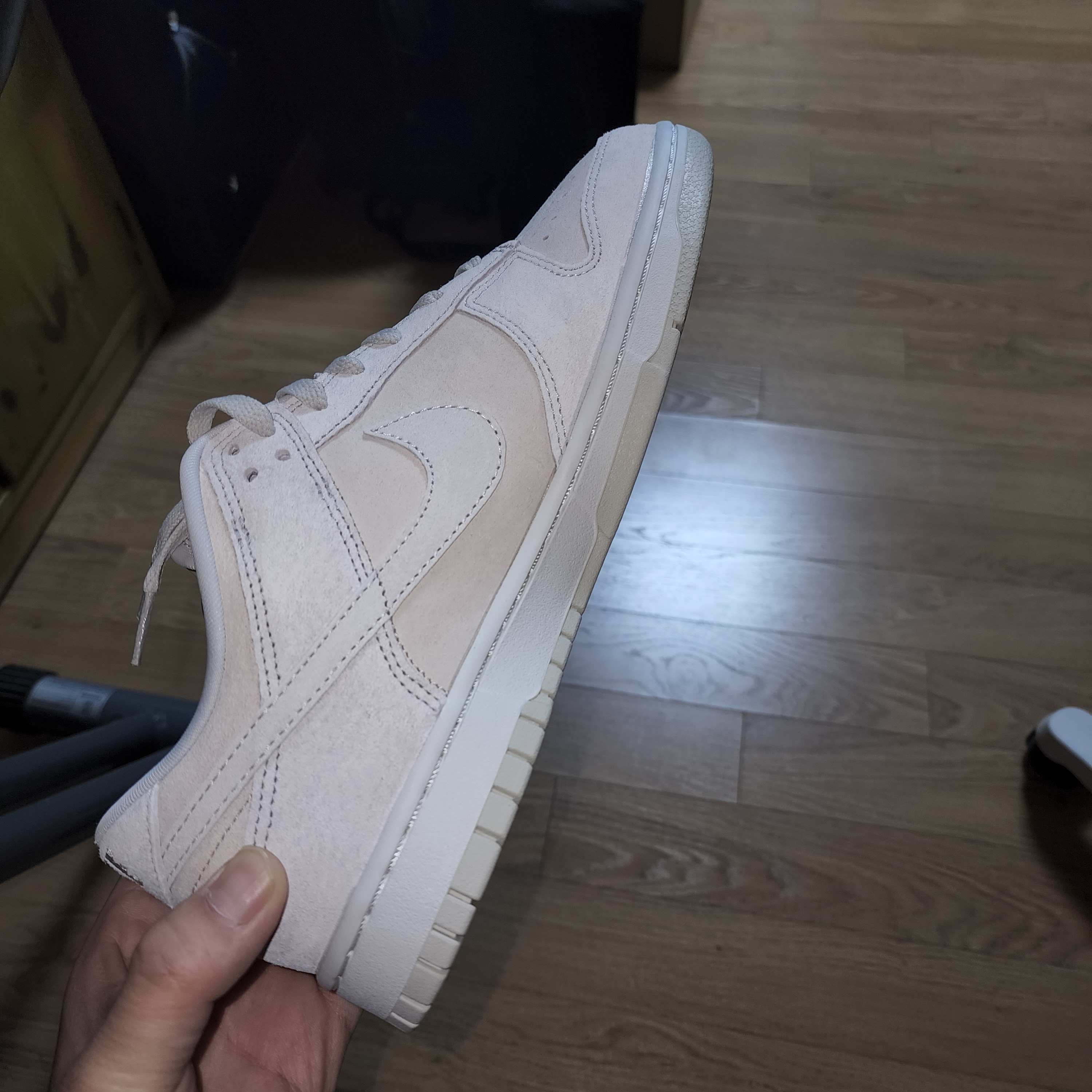 Nike Dunk Low Retro PRM Vast Grey 착용 스타일 - 1