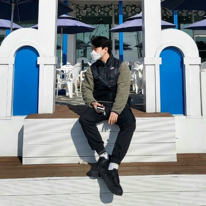 Hoka Bondi 7 Black - Wide 착용 스타일 - 1