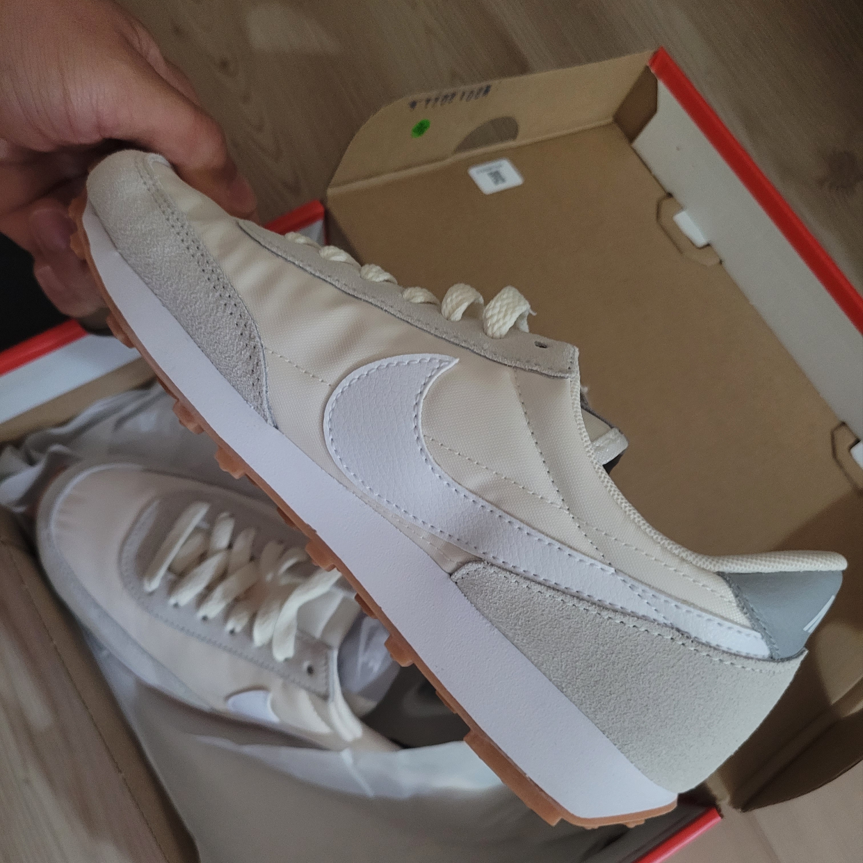 (W) Nike Daybreak Summit White 착용 스타일