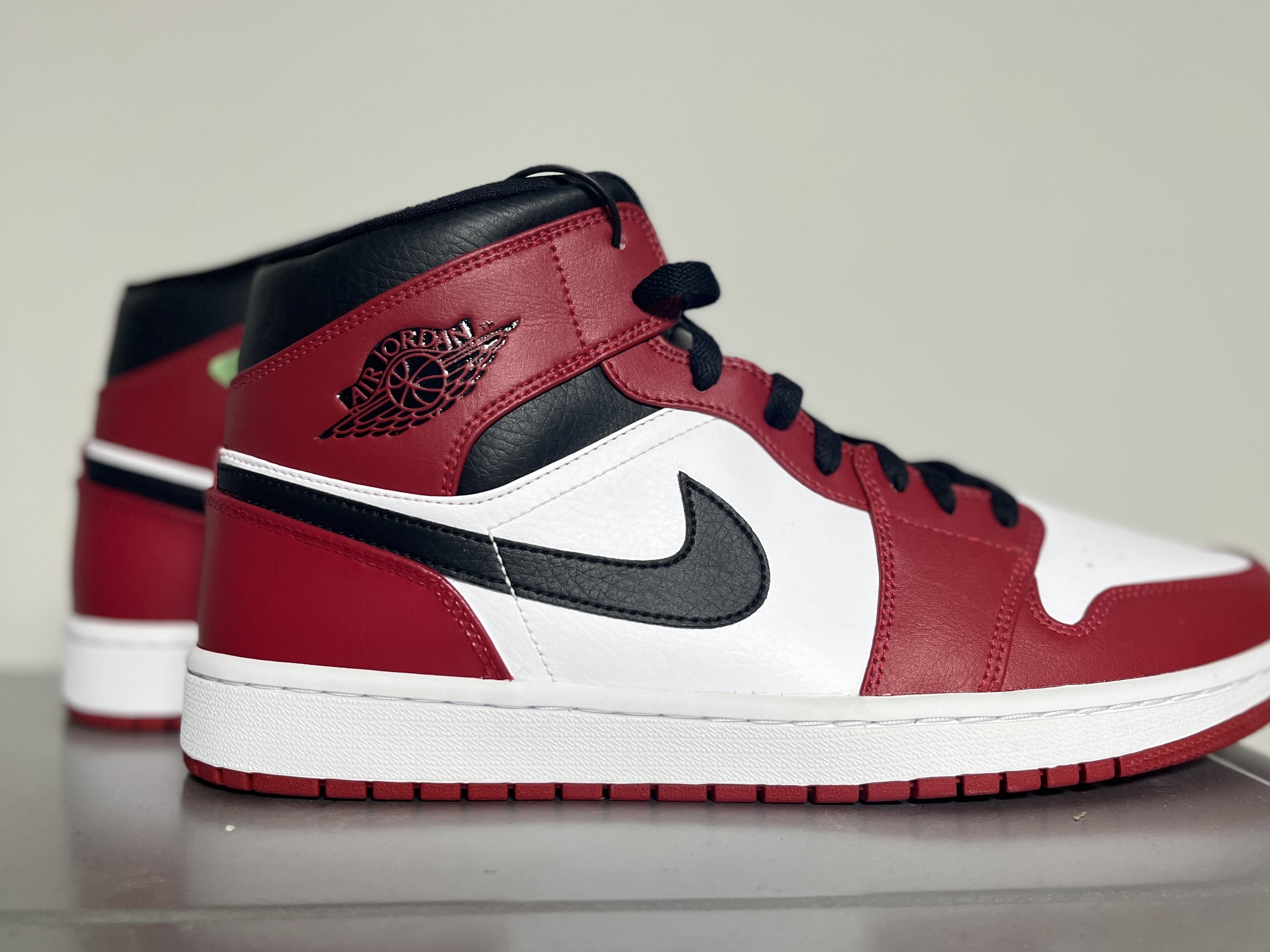 Jordan 1 Mid Chicago 2020 착용 스타일
