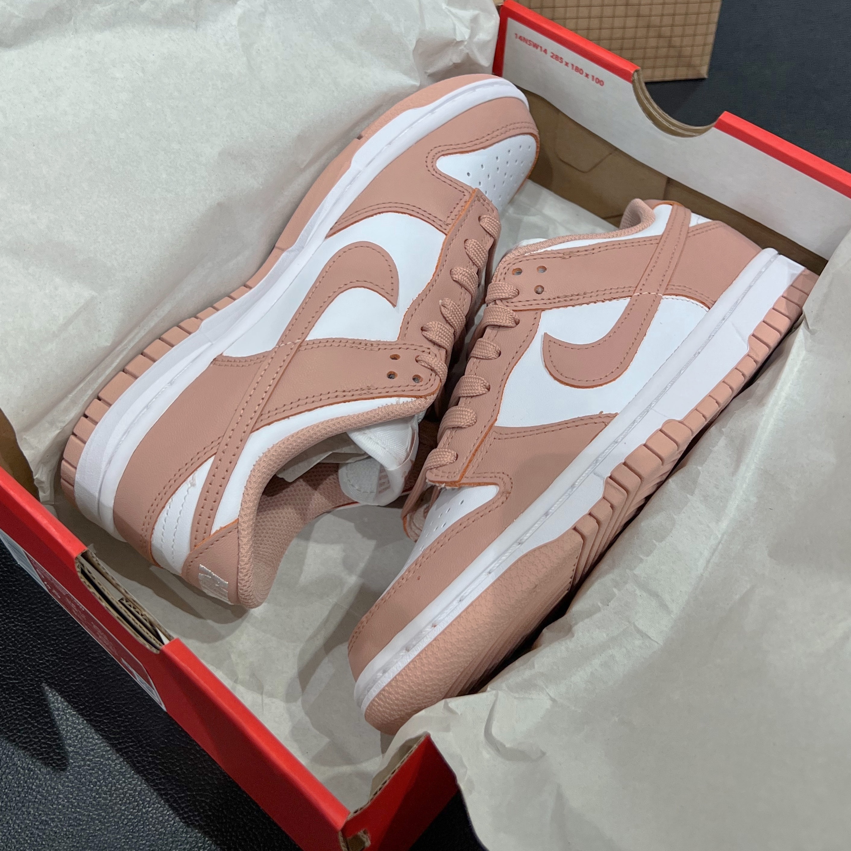 (W) Nike Dunk Low Rose Whisper 착용 스타일