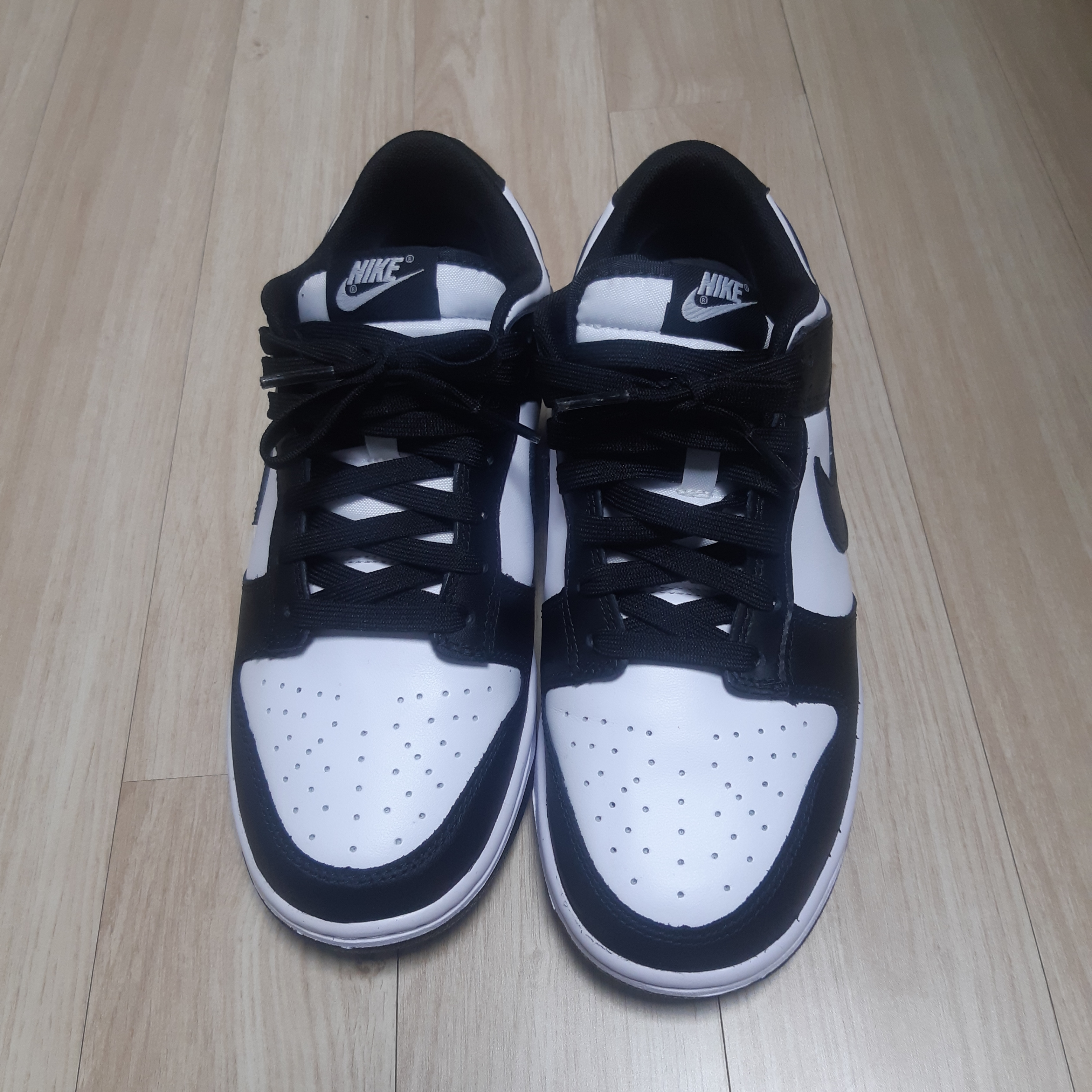 Nike Dunk Low Retro Black 착용 스타일