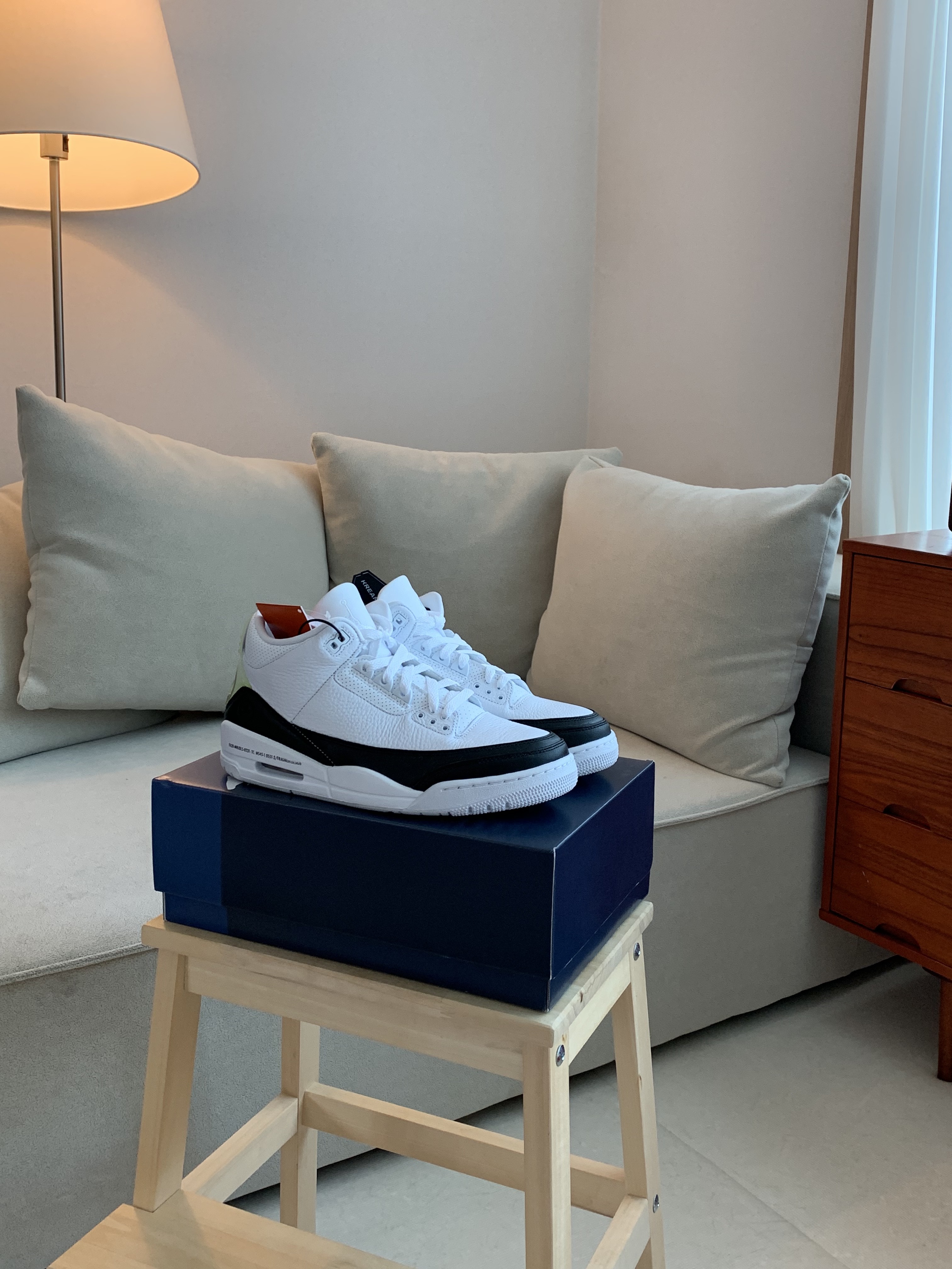 Jordan 3 x Fragment Retro SP White Black 착용 스타일 - 1