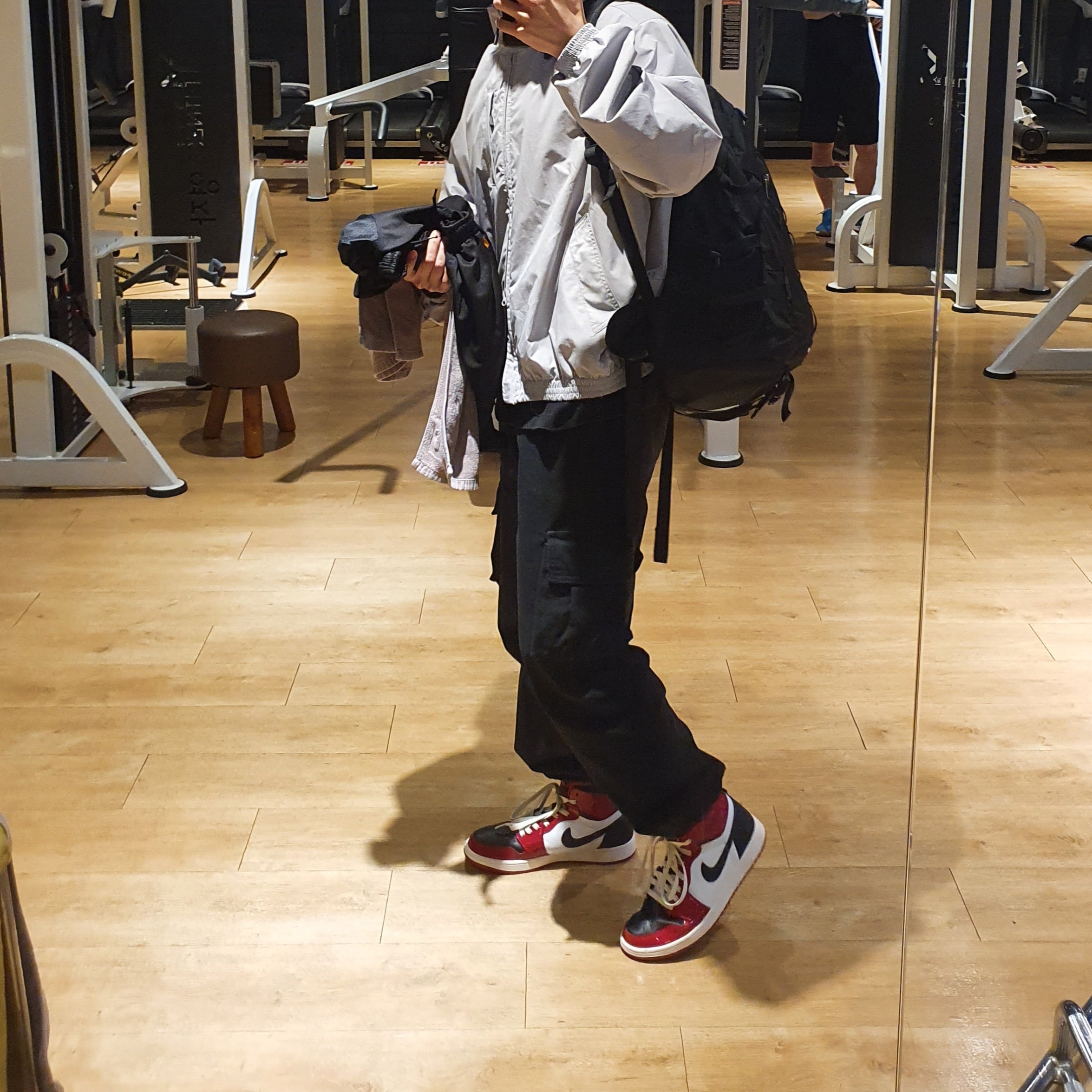 (W) Jordan 1 Zoom Air CMFT Gym Red Black 착용 스타일 - 1