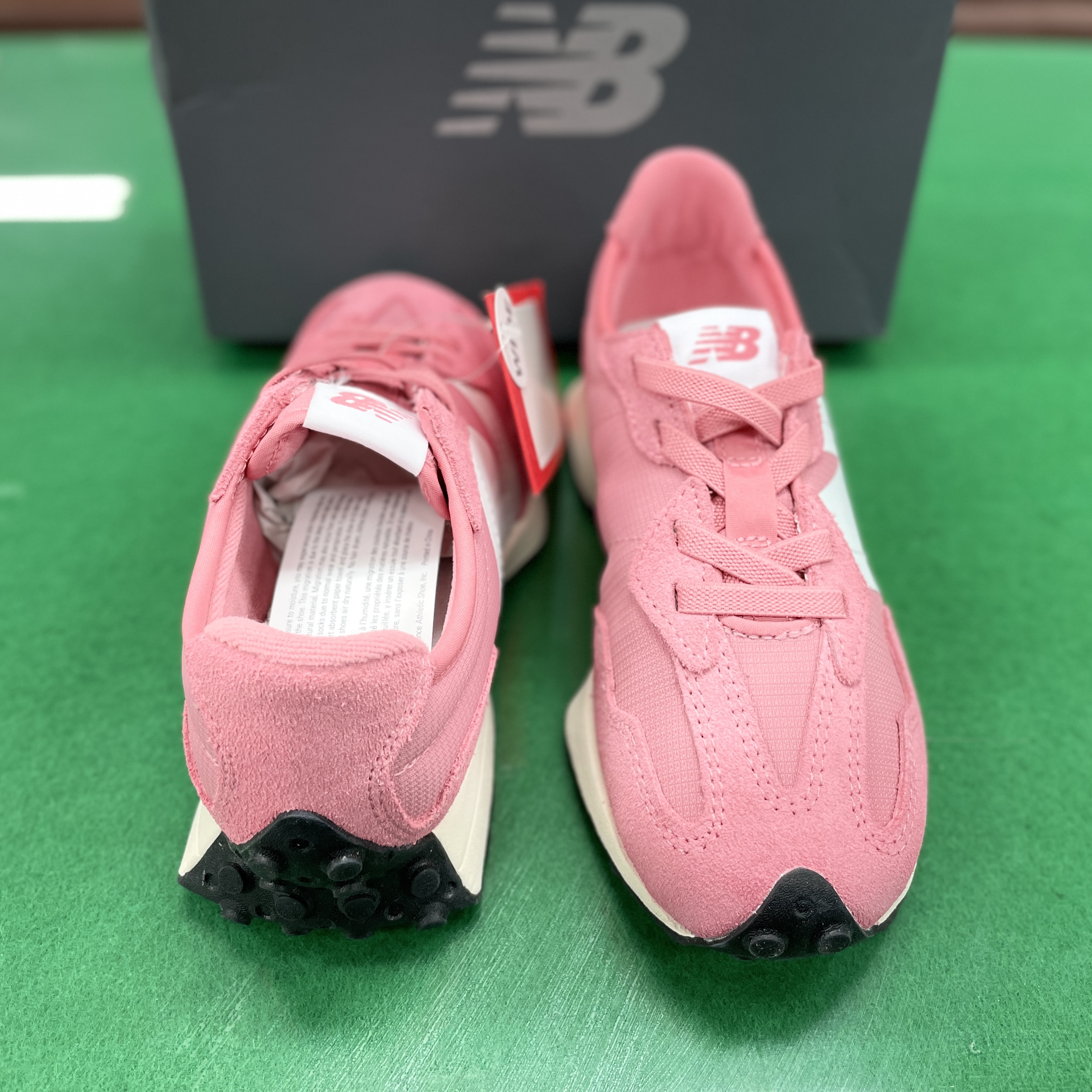 (PS) New Balance 327 Pink - W Wide 착용 스타일 - 3