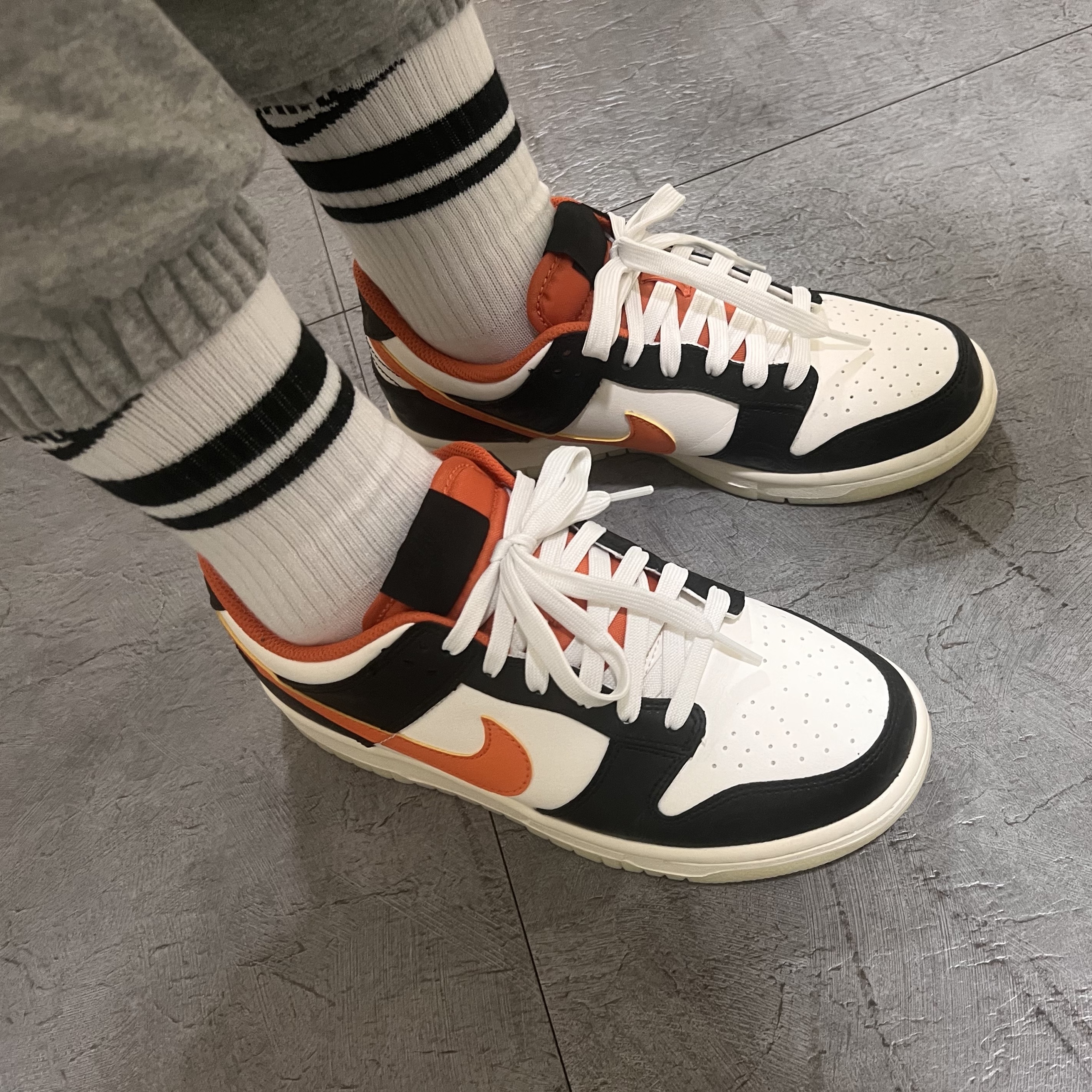(GS) Nike Dunk Low PRM Halloween 착용 스타일