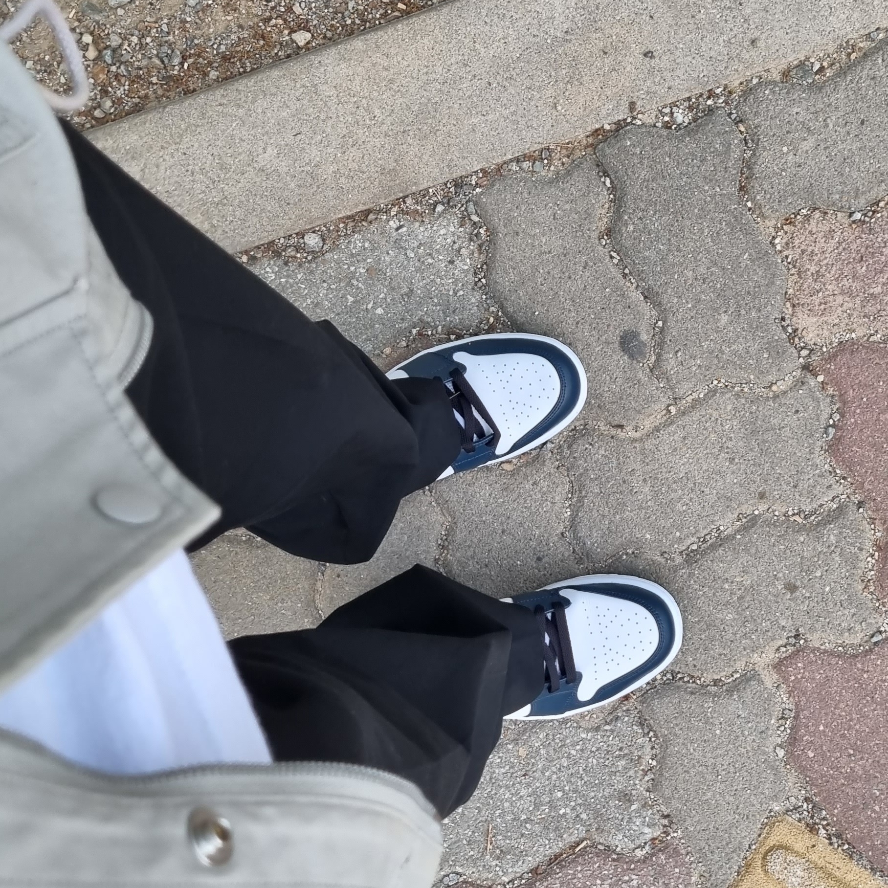 Jordan 1 Mid Dark Teal 착용 스타일 - 1