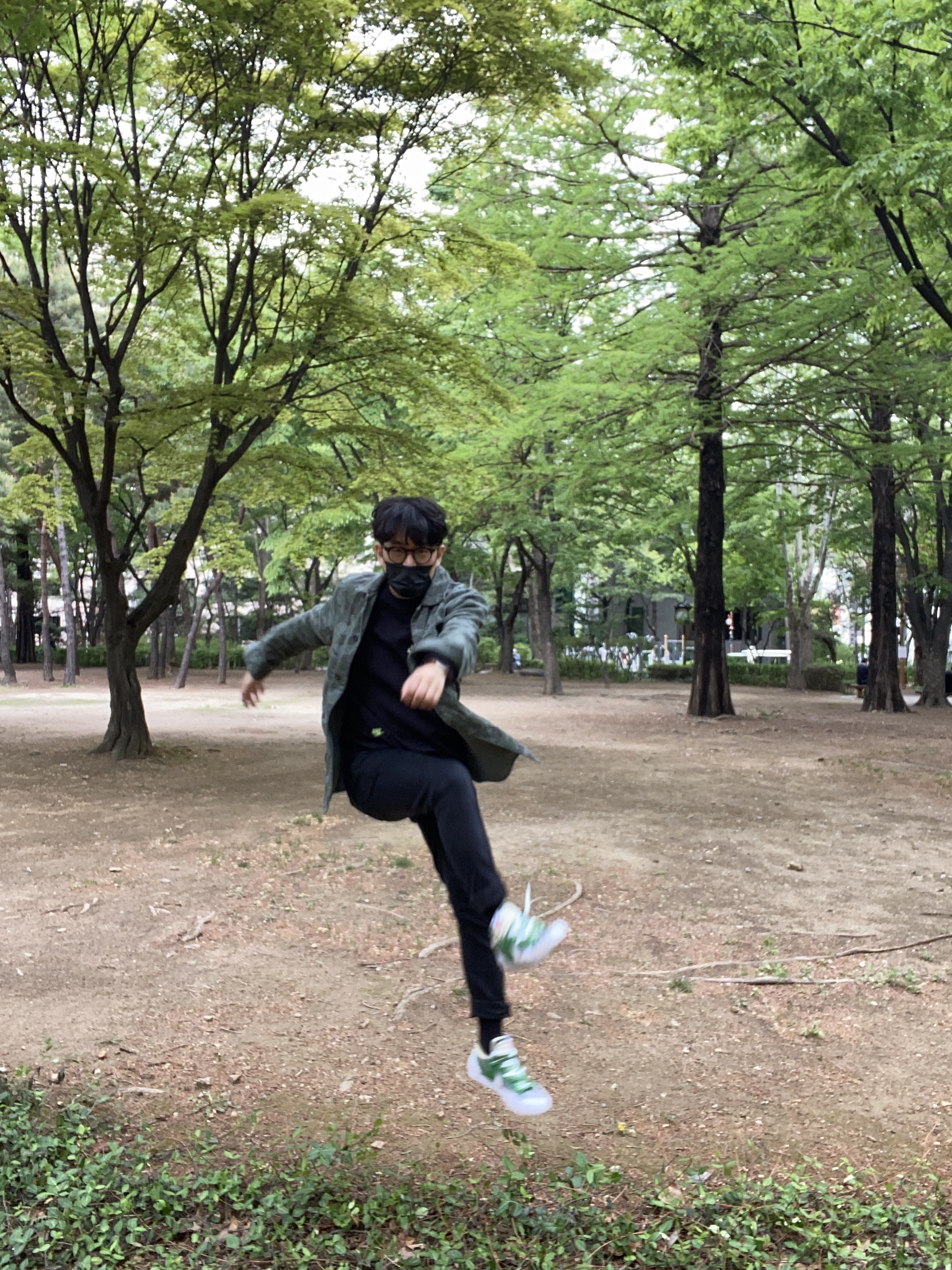 Nike x Sacai Blazer Low Classic Green 착용 스타일 - 3