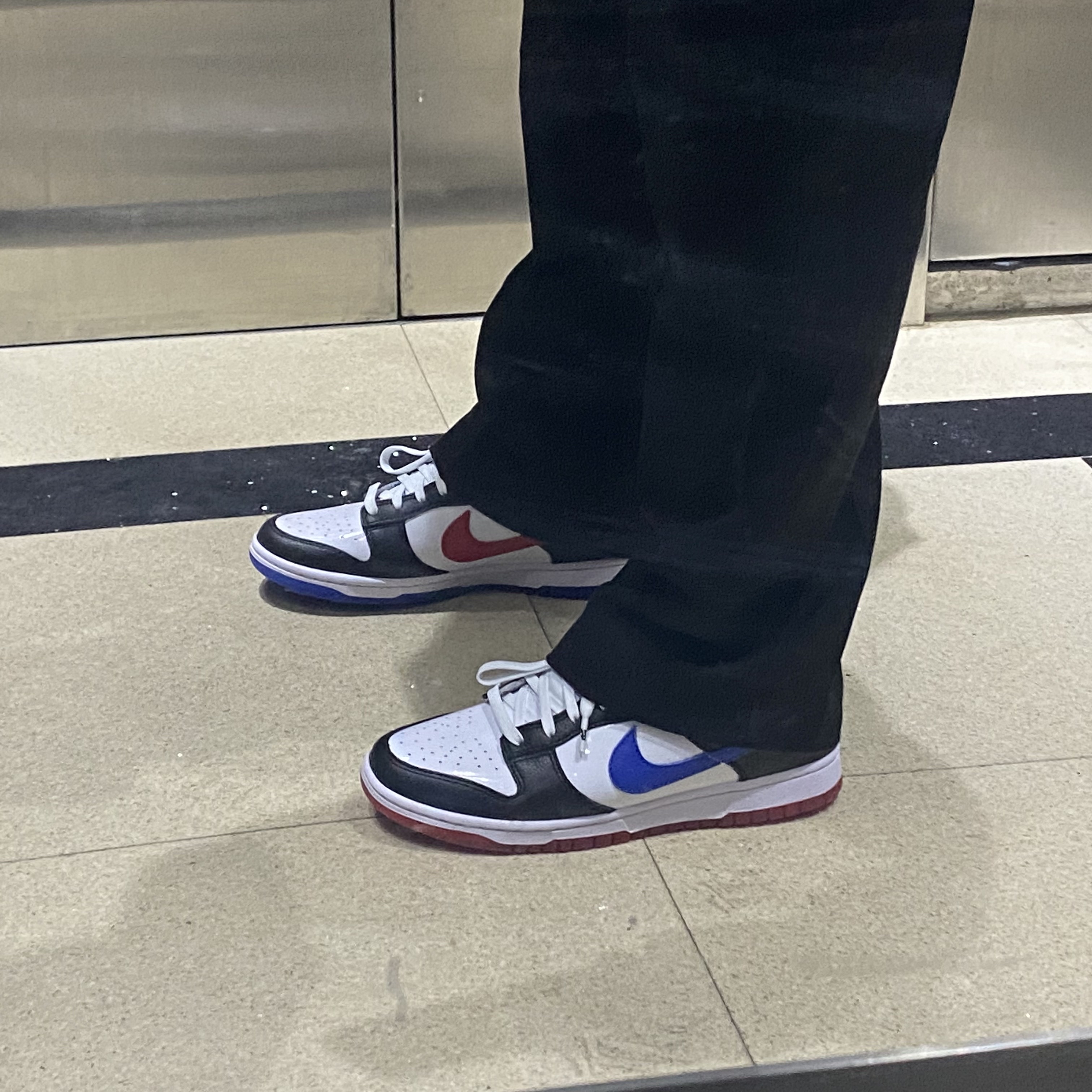 Nike Dunk Low SE Seoul (With Special Gift) 착용 스타일