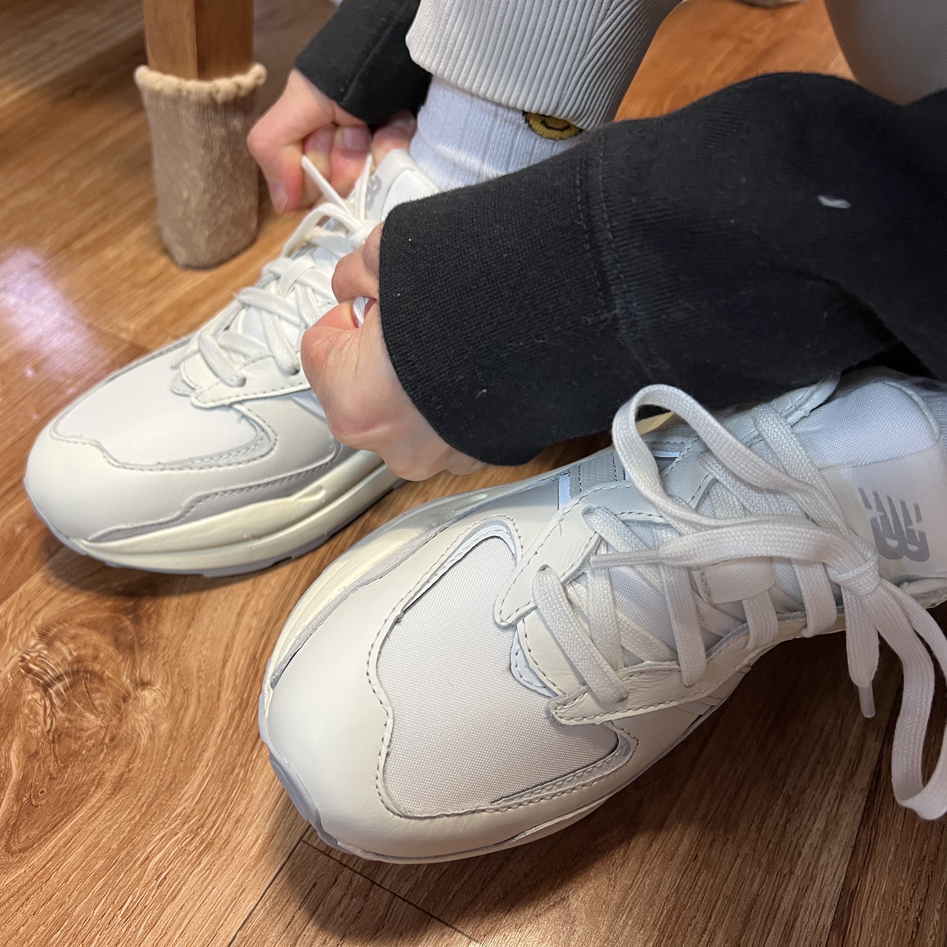 New Balance 5740 Shifted White Pack 착용 스타일 - 2