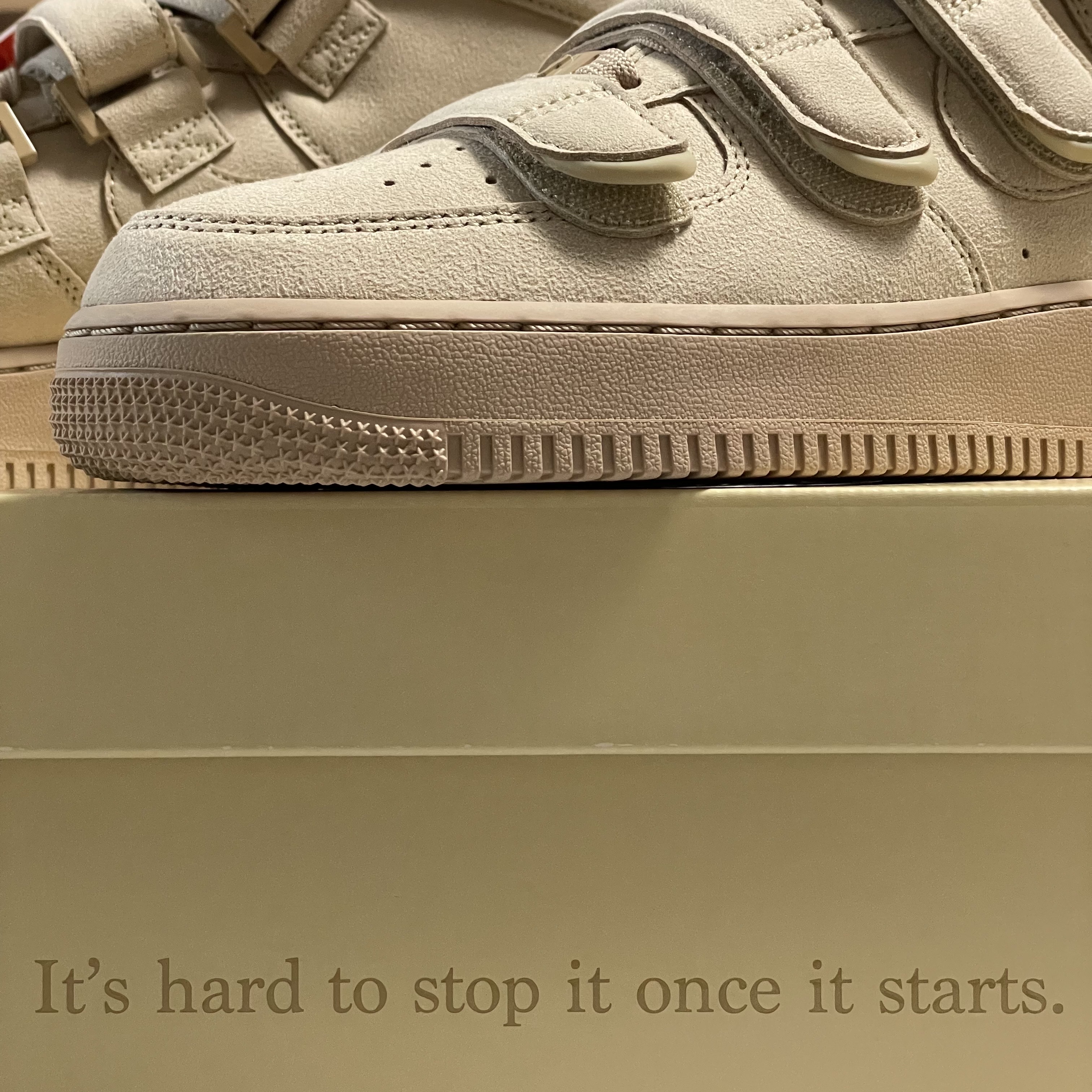 Nike x Billie Eilish Air Force 1 High '07 SP Mushroom 착용 스타일 - 4
