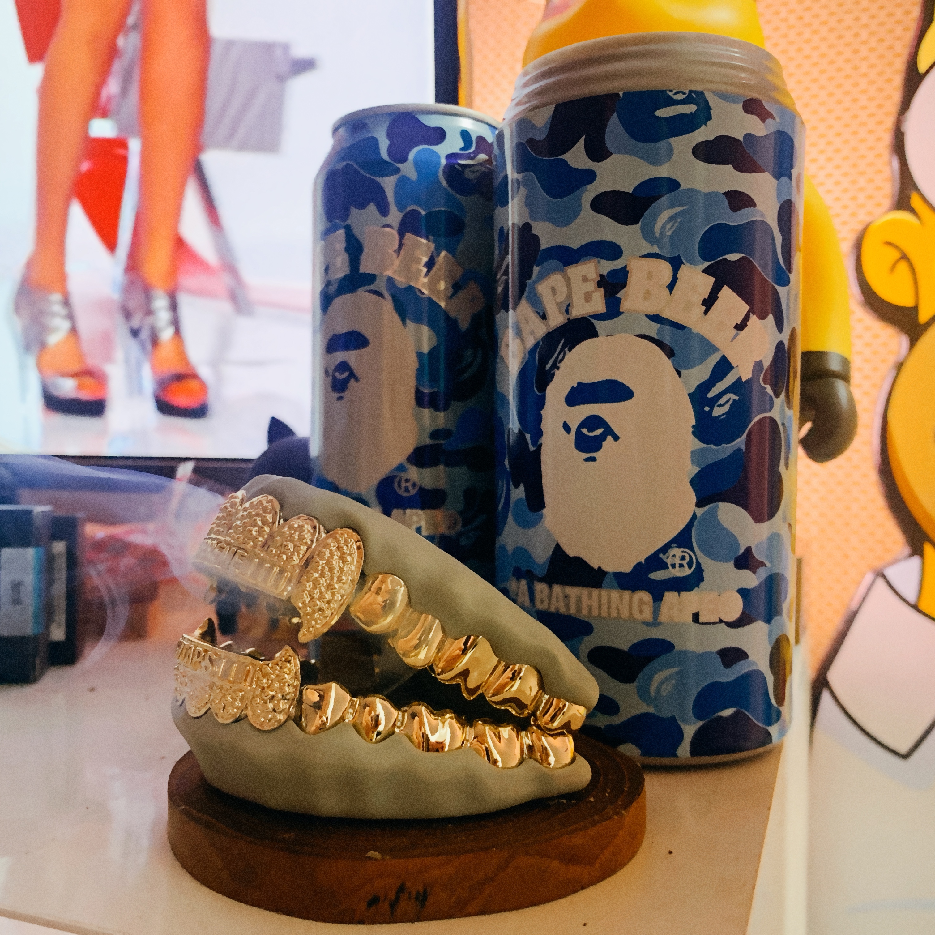 Supreme x WTAPS Grills Incense Burner Gold - 21FW 착용 스타일