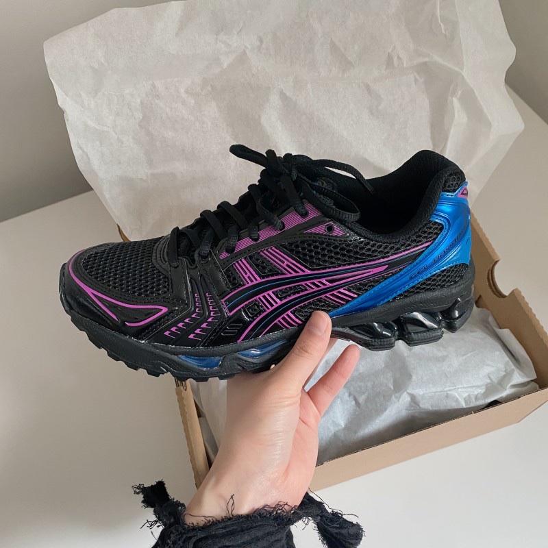 Asics Gel-Kayano 14 Black Lake Drive 착용 스타일