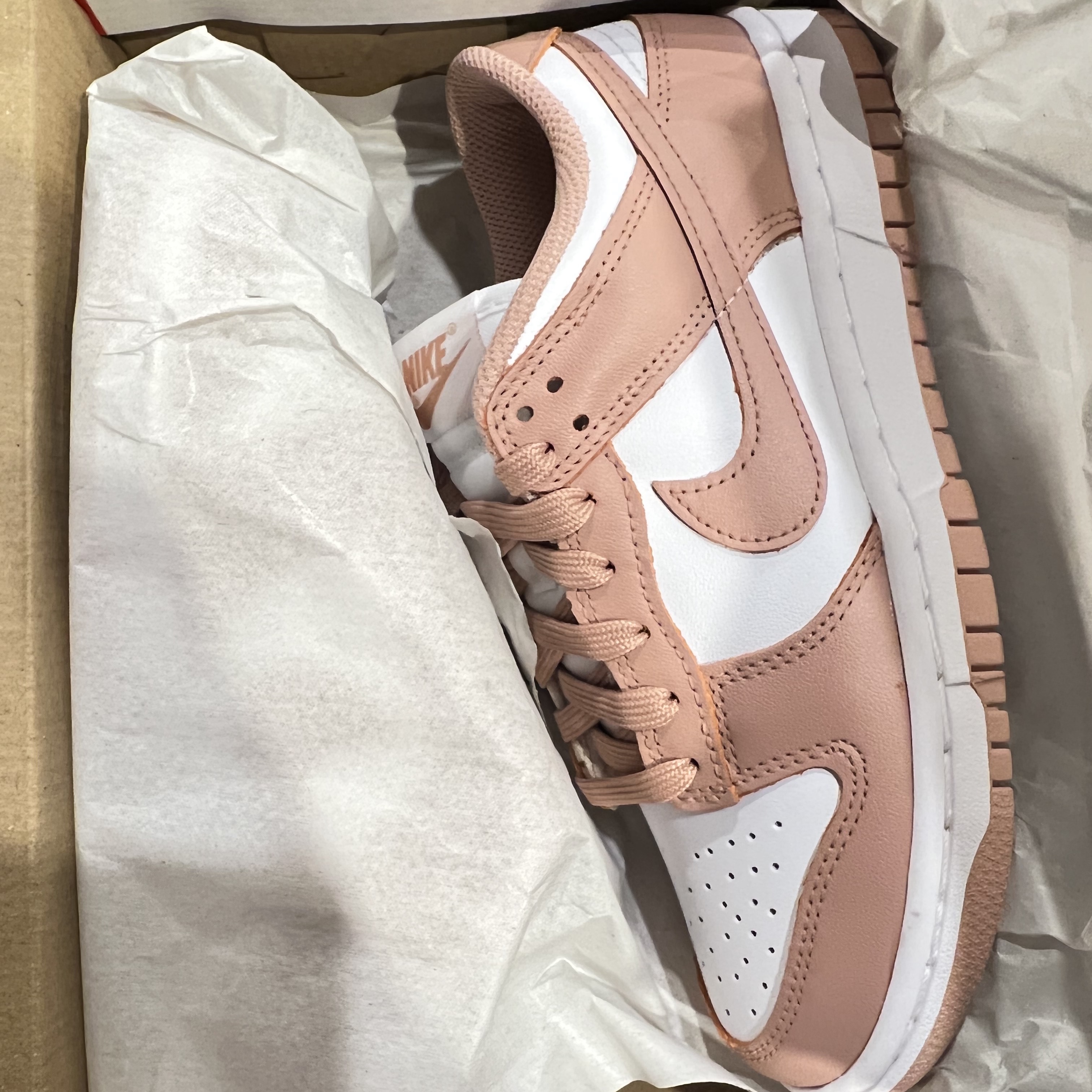 (W) Nike Dunk Low Rose Whisper 착용 스타일 - 3