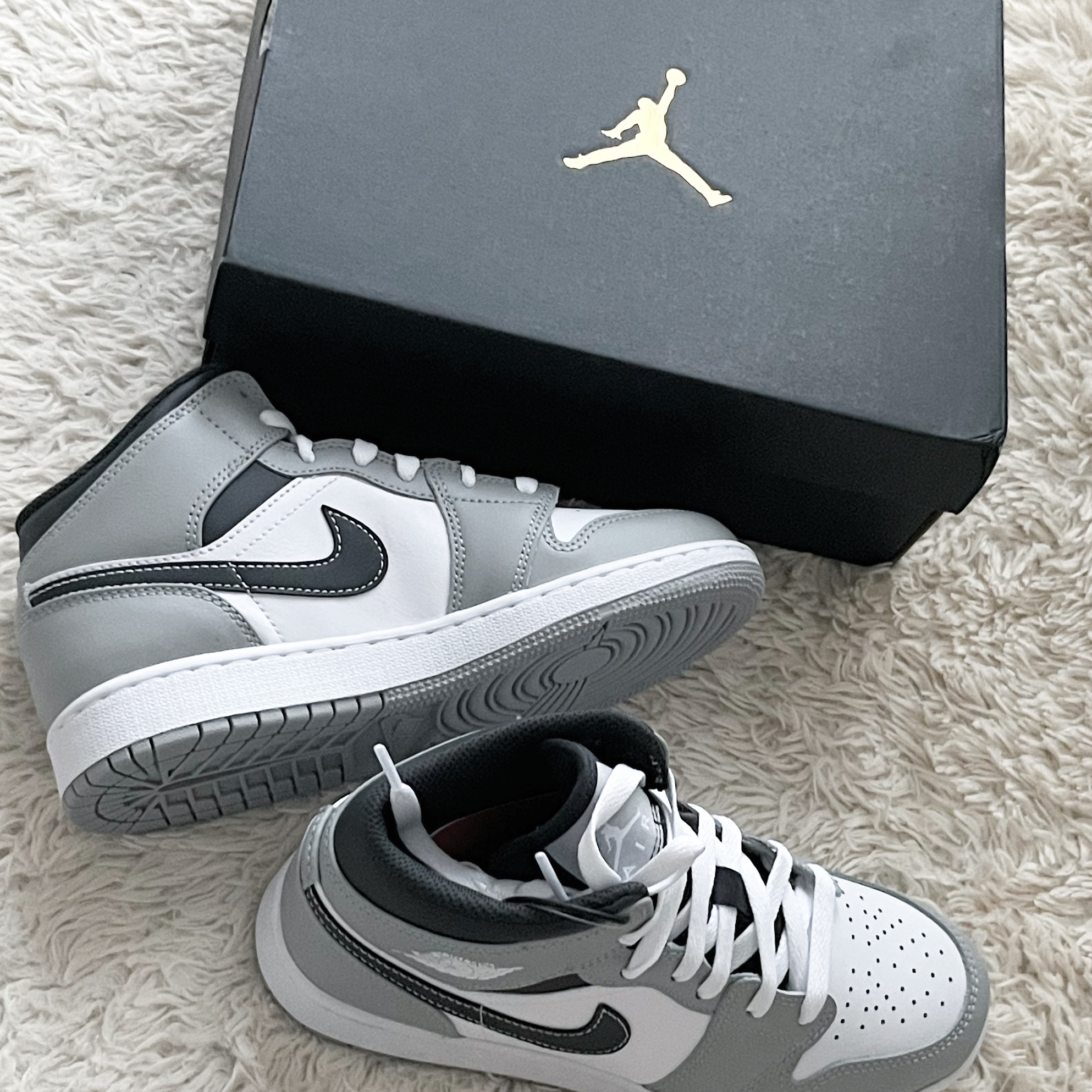 (GS) Jordan 1 Mid Light Smoke Grey Anthracite 착용 스타일