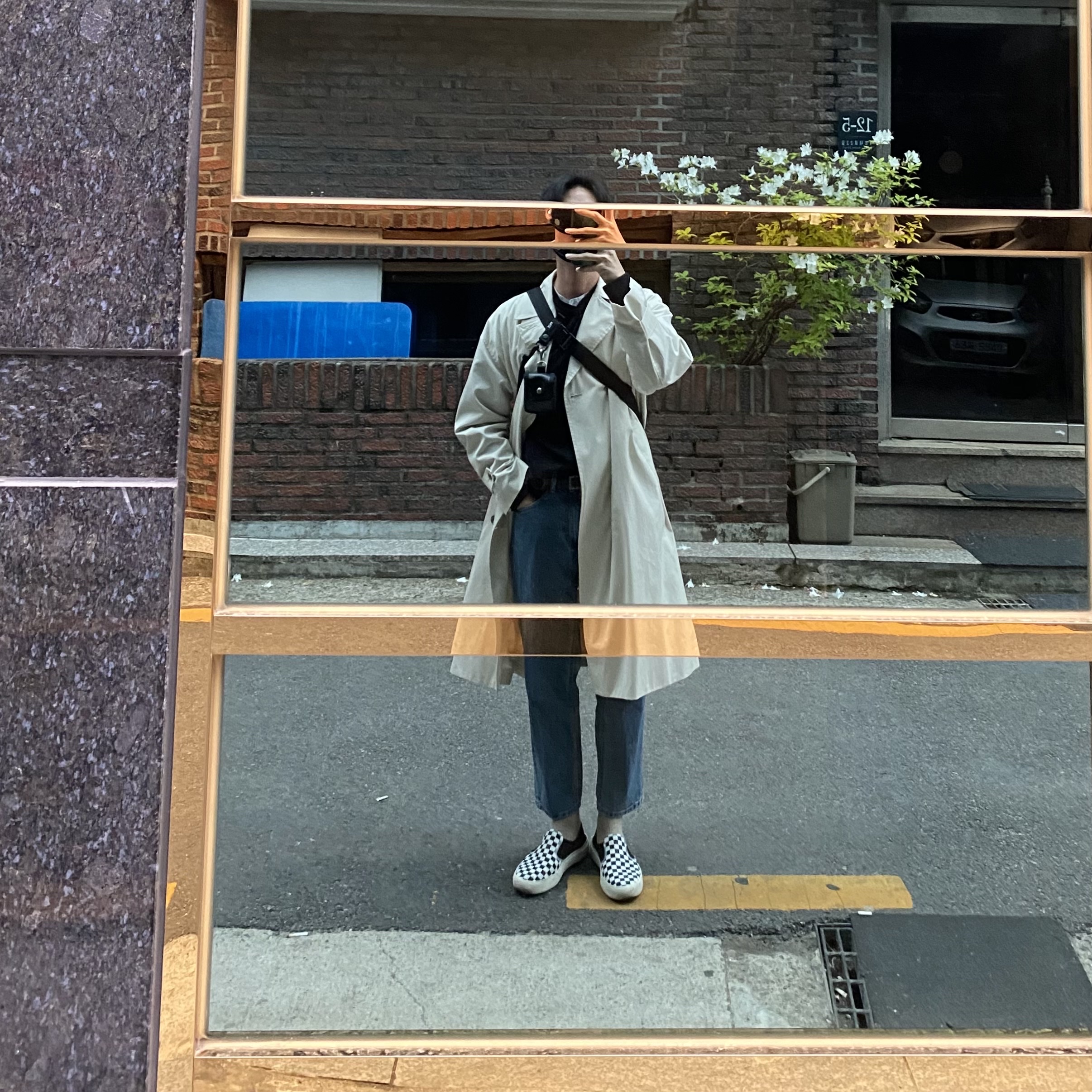 Vans Checkerboard Comfycush One Black 착용 스타일