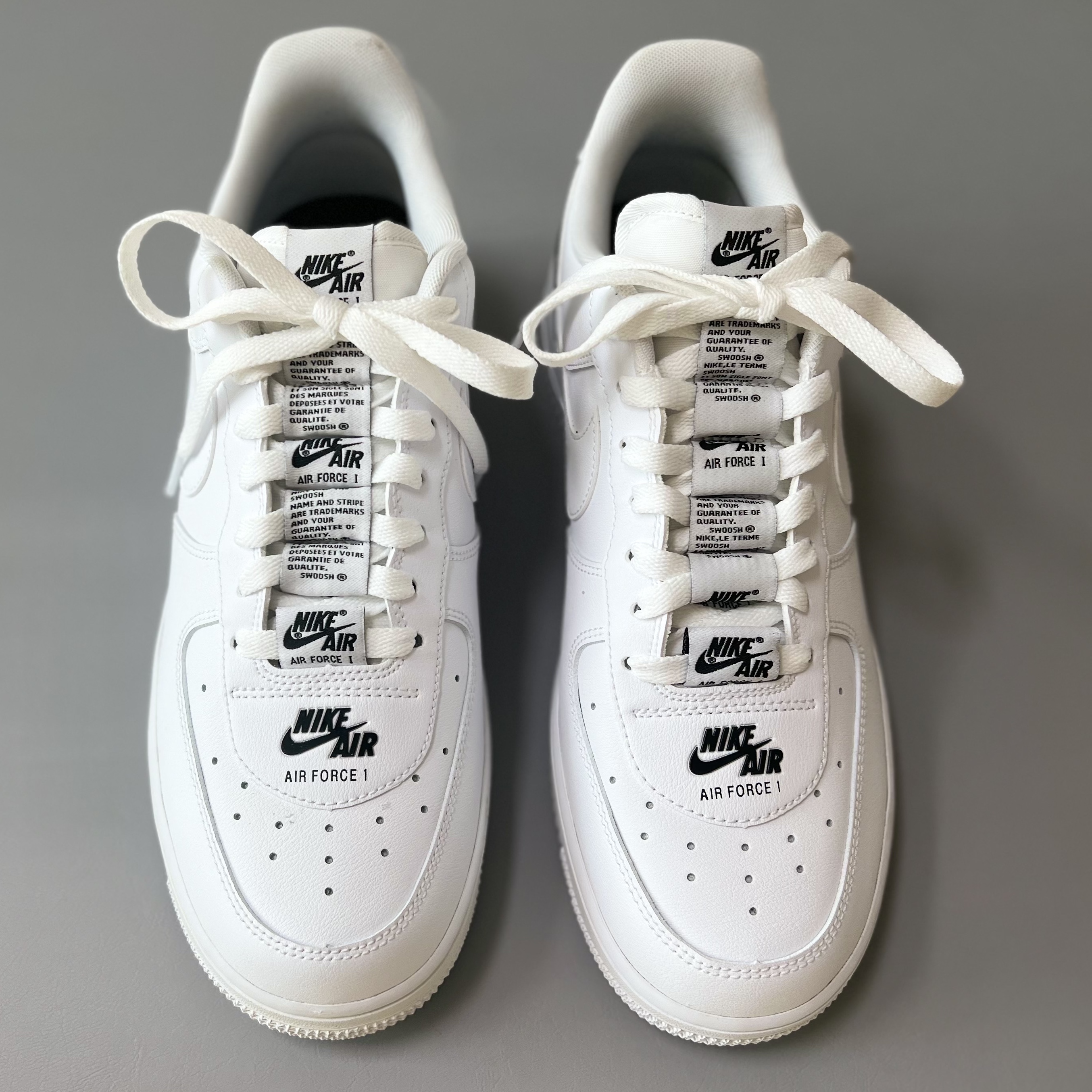 Nike Air Force 1 '07 Low Added Air White 착용 스타일 - 1