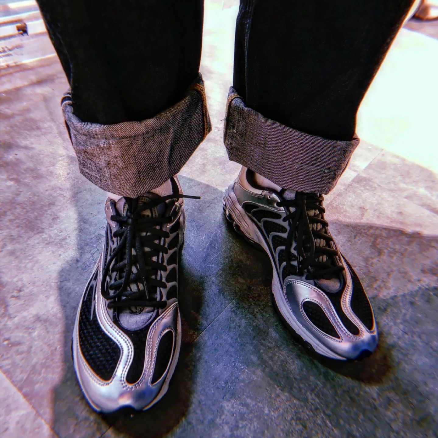 Nike Air Tuned Max Black Smoke Grey 착용 스타일