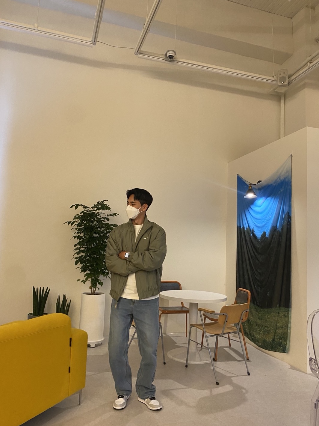 Nike NRG Solo Swoosh Satin Bomber Jacket Light Army - Asia, (W) Jordan 1 Mid Grey Fog 착용 스타일
