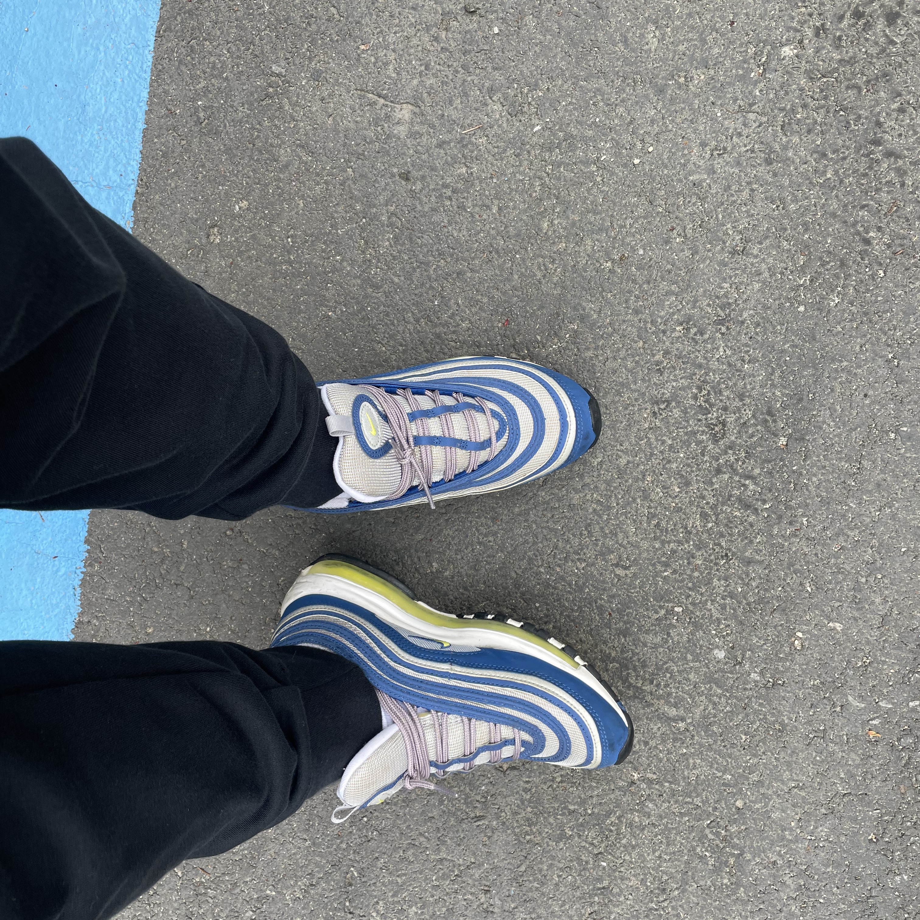 Nike Air Max 97 OG Royal Neon 착용 스타일